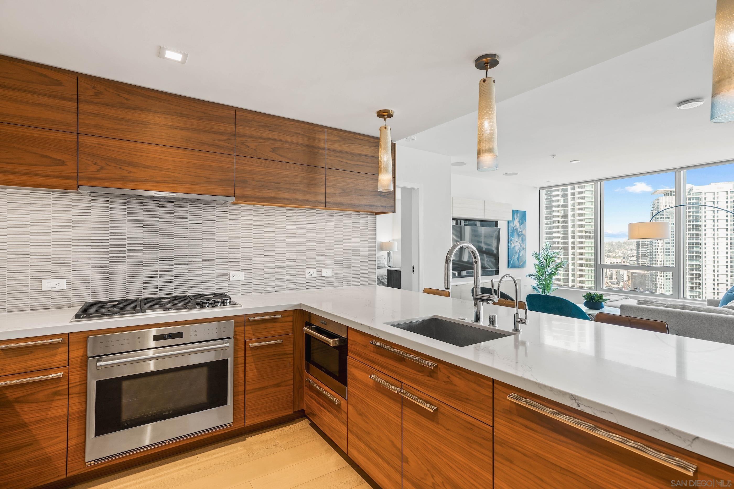 Detail Gallery Image 15 of 55 For 888 W E Street  2206, San Diego,  CA 92101 - 2 Beds | 2 Baths