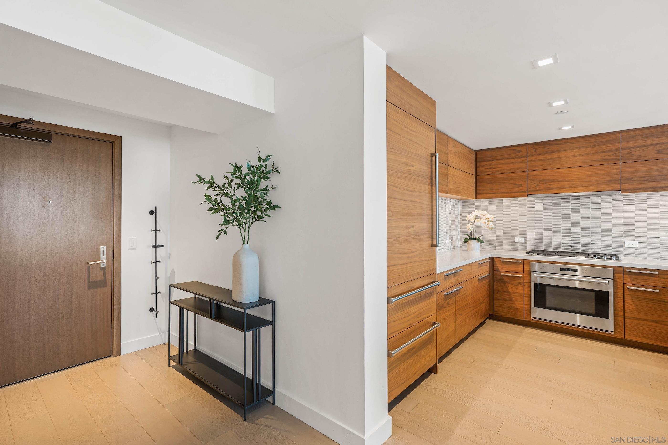 Detail Gallery Image 26 of 55 For 888 W E Street  2206, San Diego,  CA 92101 - 2 Beds | 2 Baths