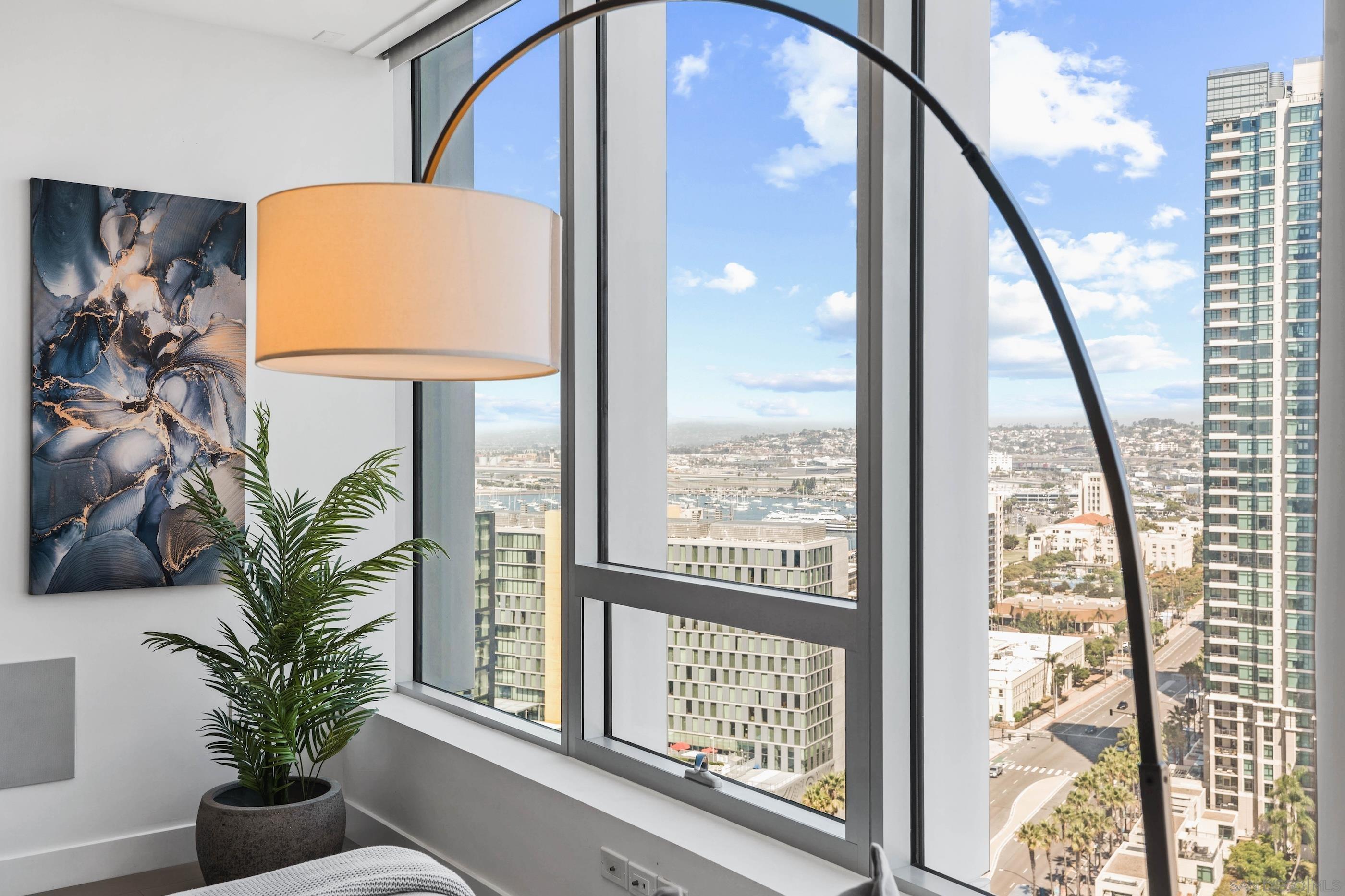 Detail Gallery Image 6 of 55 For 888 W E Street  2206, San Diego,  CA 92101 - 2 Beds | 2 Baths