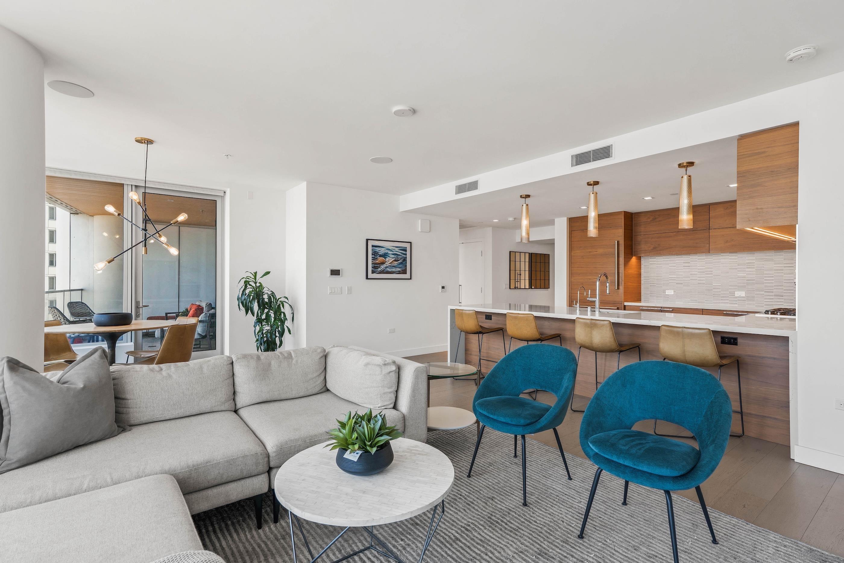 Detail Gallery Image 7 of 55 For 888 W E Street  2206, San Diego,  CA 92101 - 2 Beds | 2 Baths