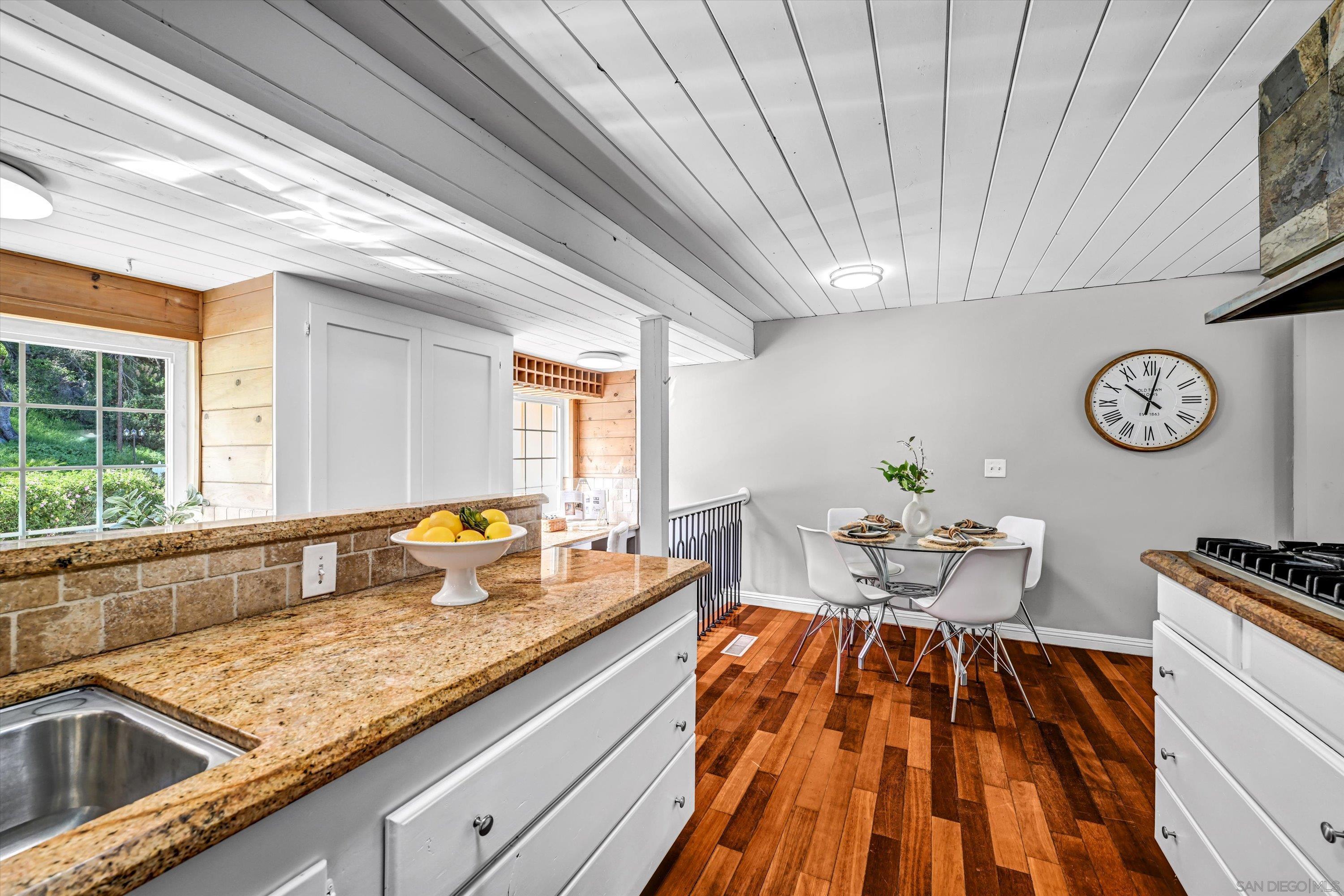 Detail Gallery Image 12 of 31 For 12811  Beeler Creek Trl, Poway,  CA 92064 - 4 Beds | 2 Baths