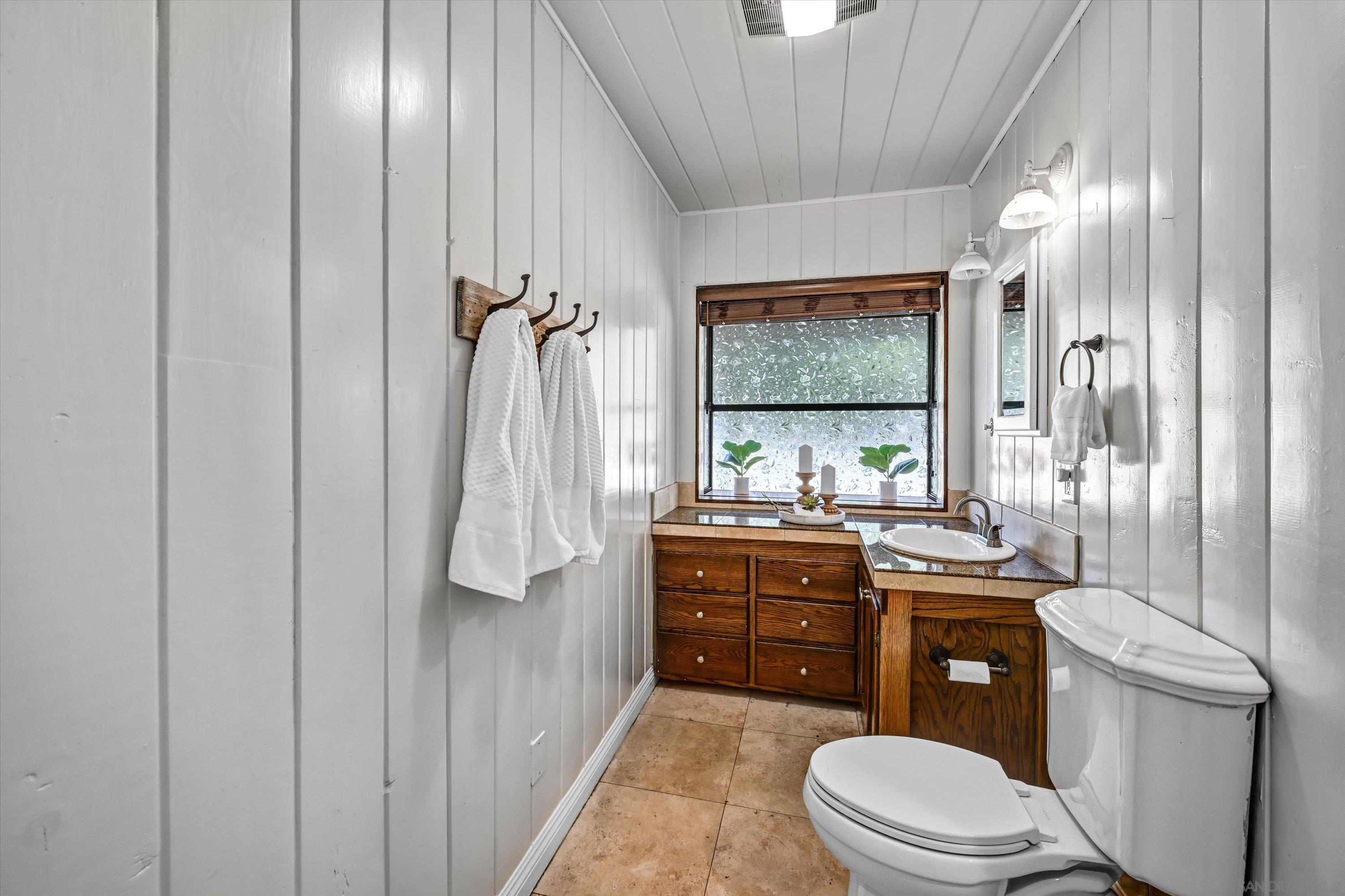 Detail Gallery Image 22 of 31 For 12811  Beeler Creek Trl, Poway,  CA 92064 - 5 Beds | 3 Baths