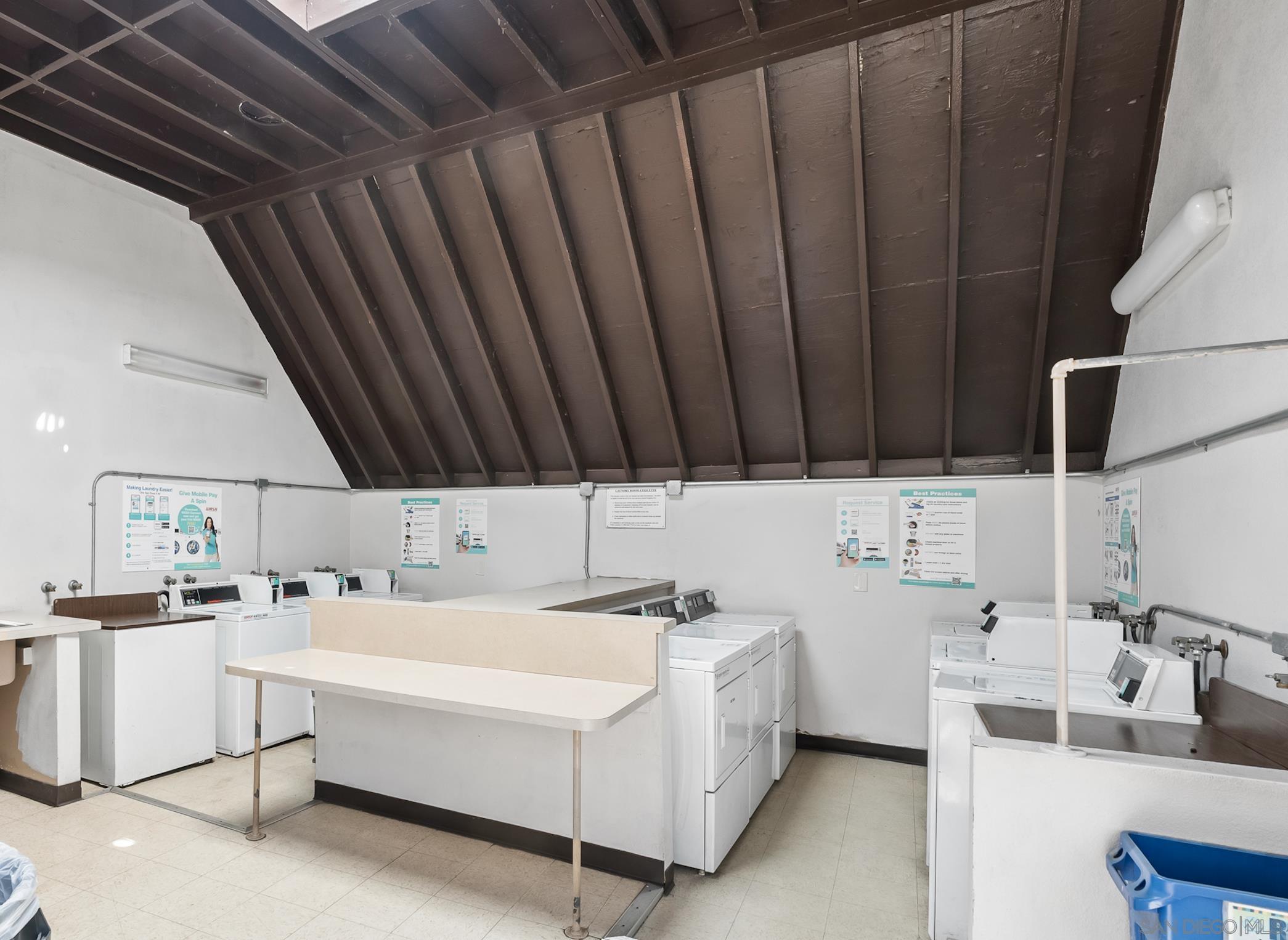 Detail Gallery Image 28 of 31 For 7938  Mission Center Ct.  #H,  San Diego,  CA 92108 - 2 Beds | 1 Baths