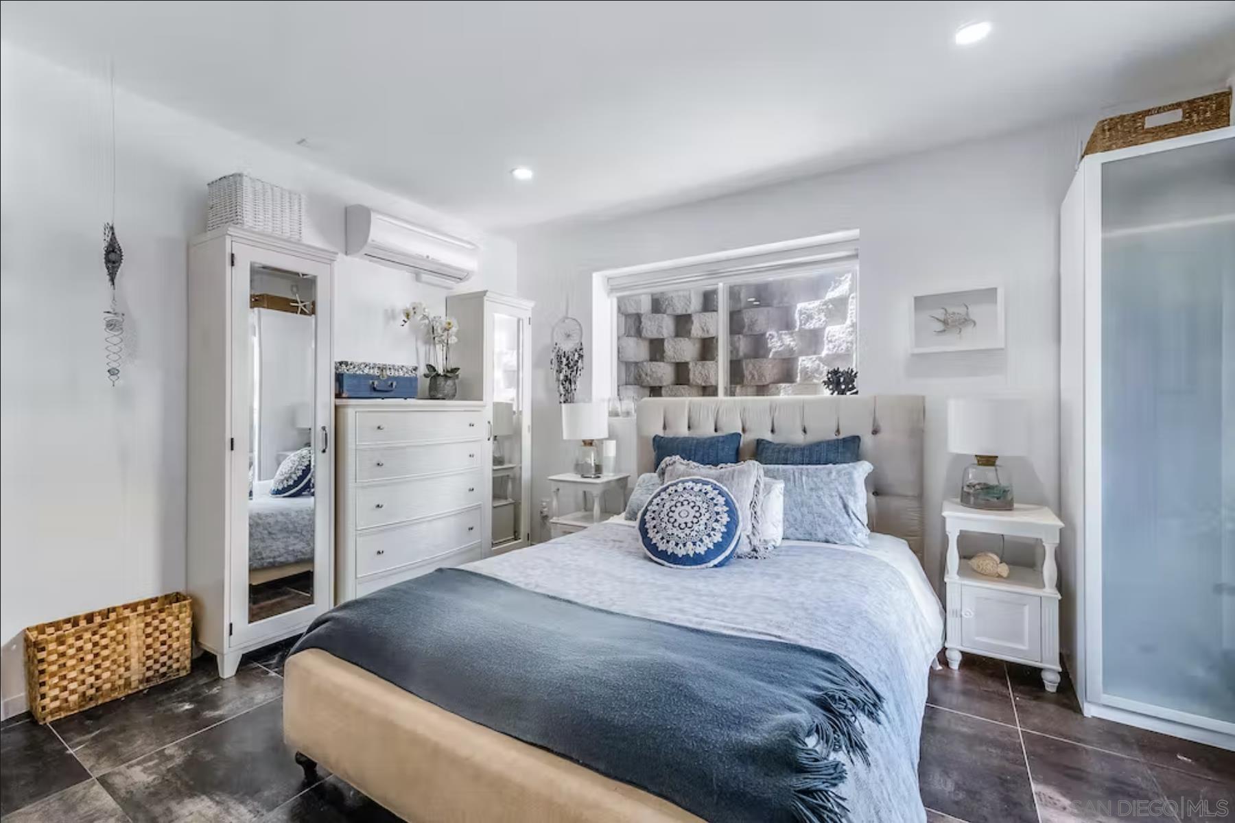 Detail Gallery Image 26 of 37 For 225  4th Street, Encinitas,  CA 92024 - 5 Beds | 4/1 Baths