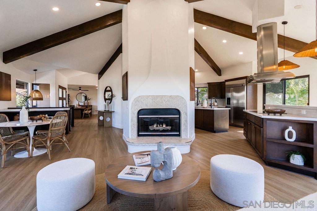 Detail Gallery Image 21 of 75 For 2606  Galicia Way, Carlsbad,  CA 92009 - 5 Beds | 3/1 Baths