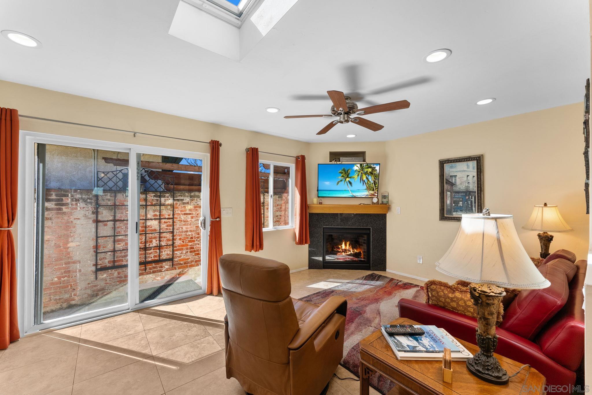 Detail Gallery Image 10 of 23 For 5025  Dick St, San Diego,  CA 92115 - 3 Beds | 2 Baths