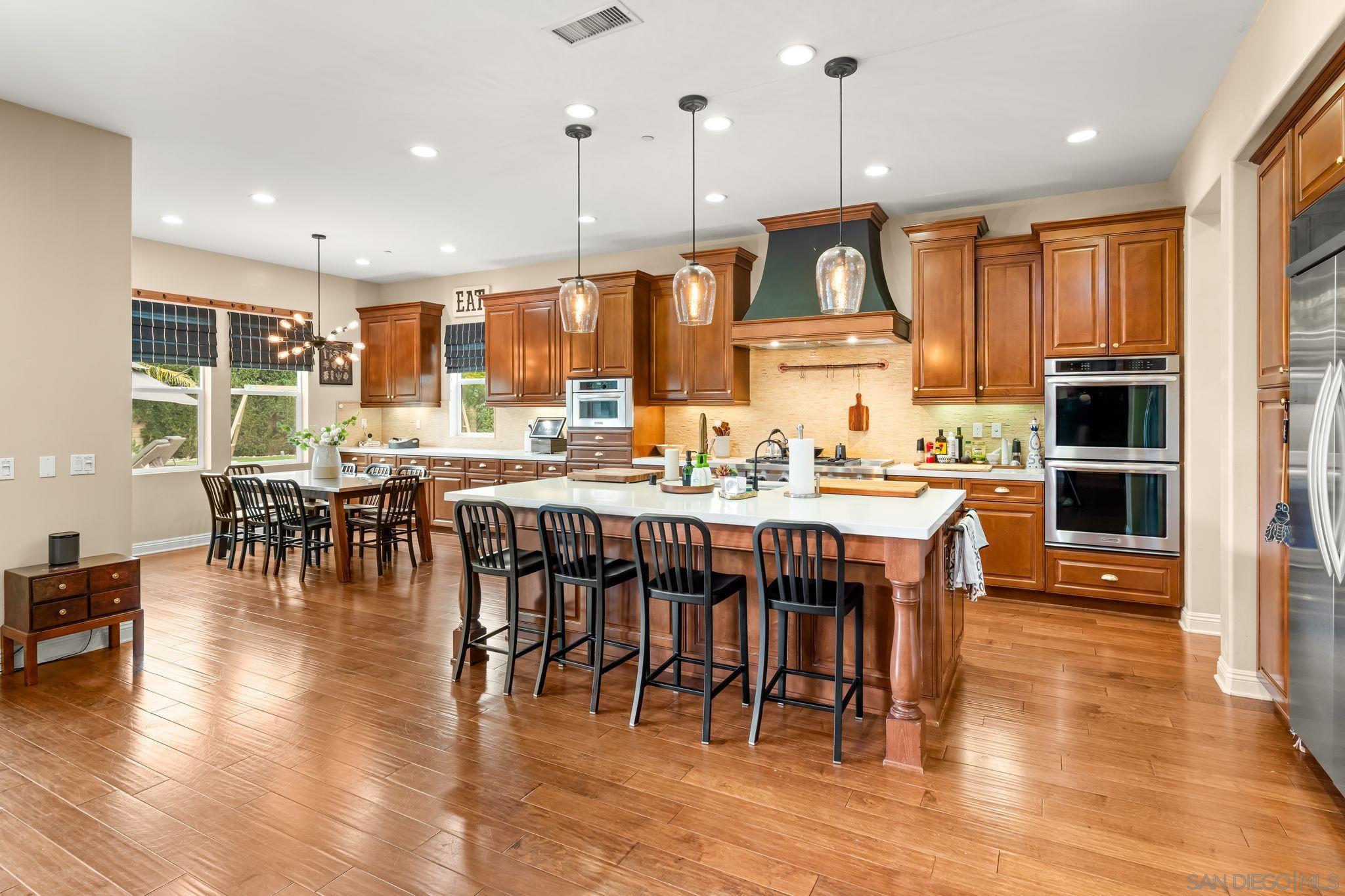 Detail Gallery Image 33 of 70 For 15740  Bacara Ct, San Diego,  CA 92131 - 6 Beds | 4/1 Baths