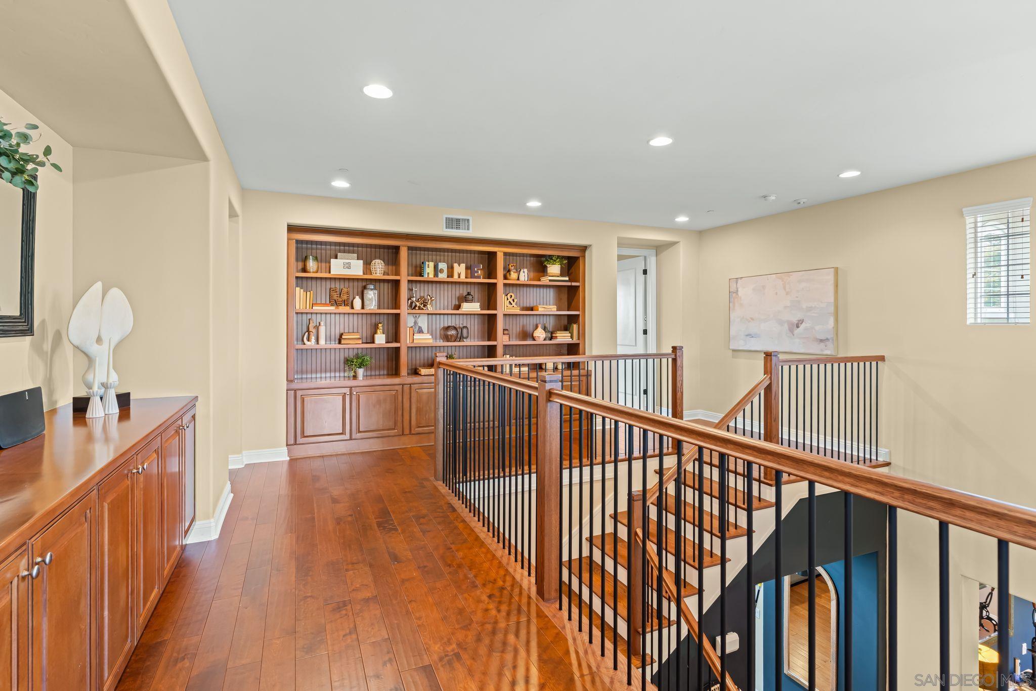 Detail Gallery Image 39 of 70 For 15740  Bacara Ct, San Diego,  CA 92131 - 6 Beds | 4/1 Baths