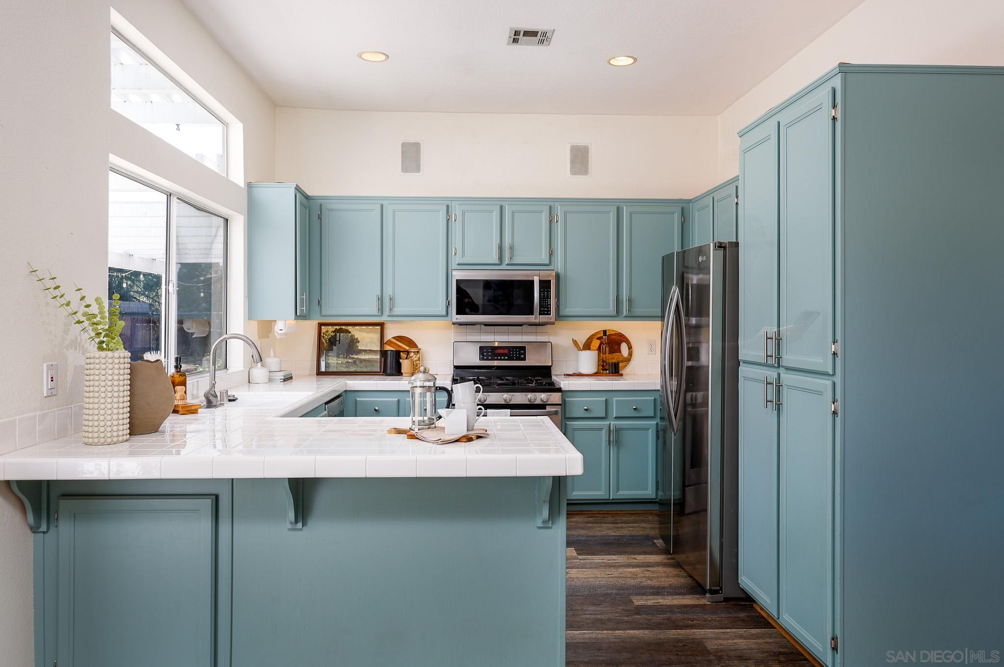 Detail Gallery Image 13 of 42 For 3529  La Mirada Dr, San Marcos,  CA 92078 - 4 Beds | 2 Baths