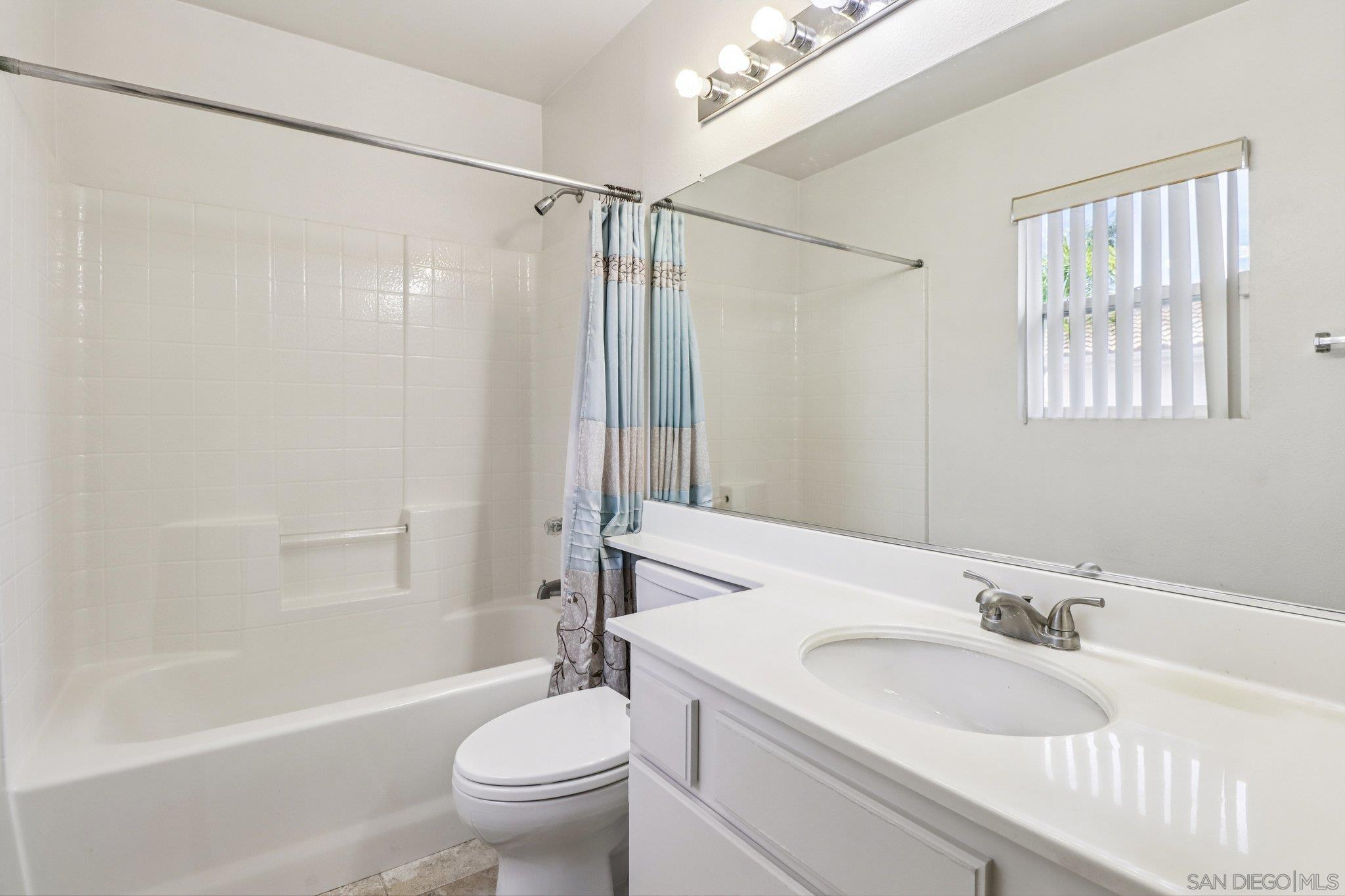 Detail Gallery Image 21 of 43 For 9468  Compass Point Dr S  #3,  San Diego,  CA 92126 - 3 Beds | 2/1 Baths