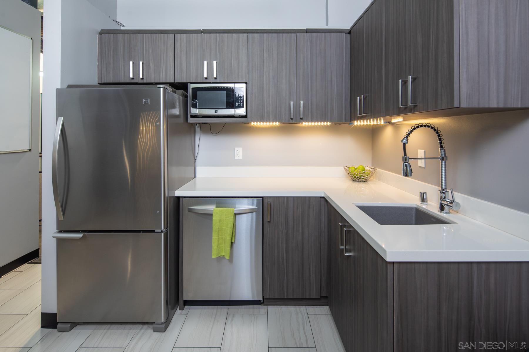 Detail Gallery Image 22 of 32 For 875  G St, San Diego,  CA 92101 - – Beds | – Baths