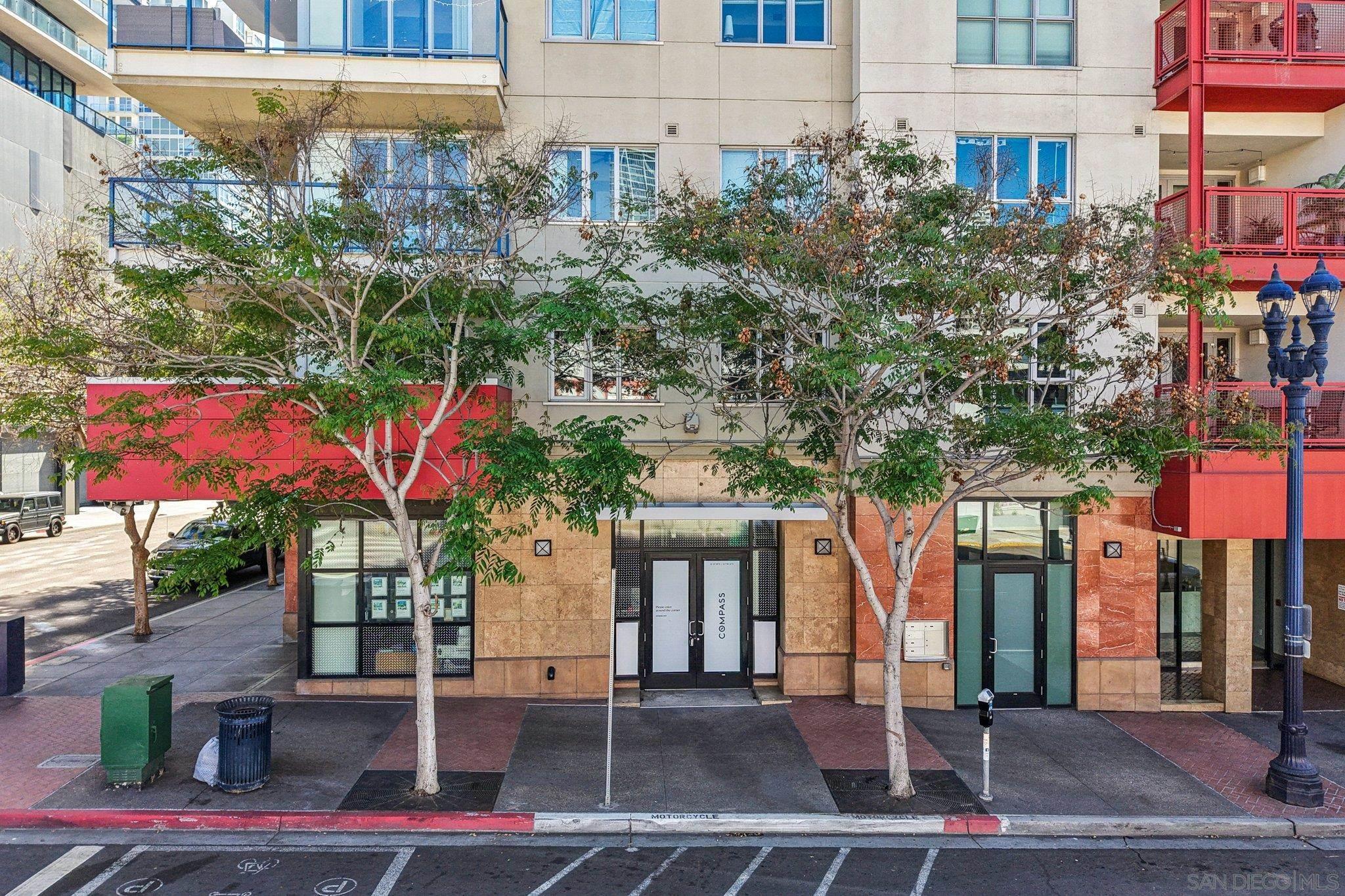 Detail Gallery Image 4 of 32 For 875  G St, San Diego,  CA 92101 - – Beds | – Baths