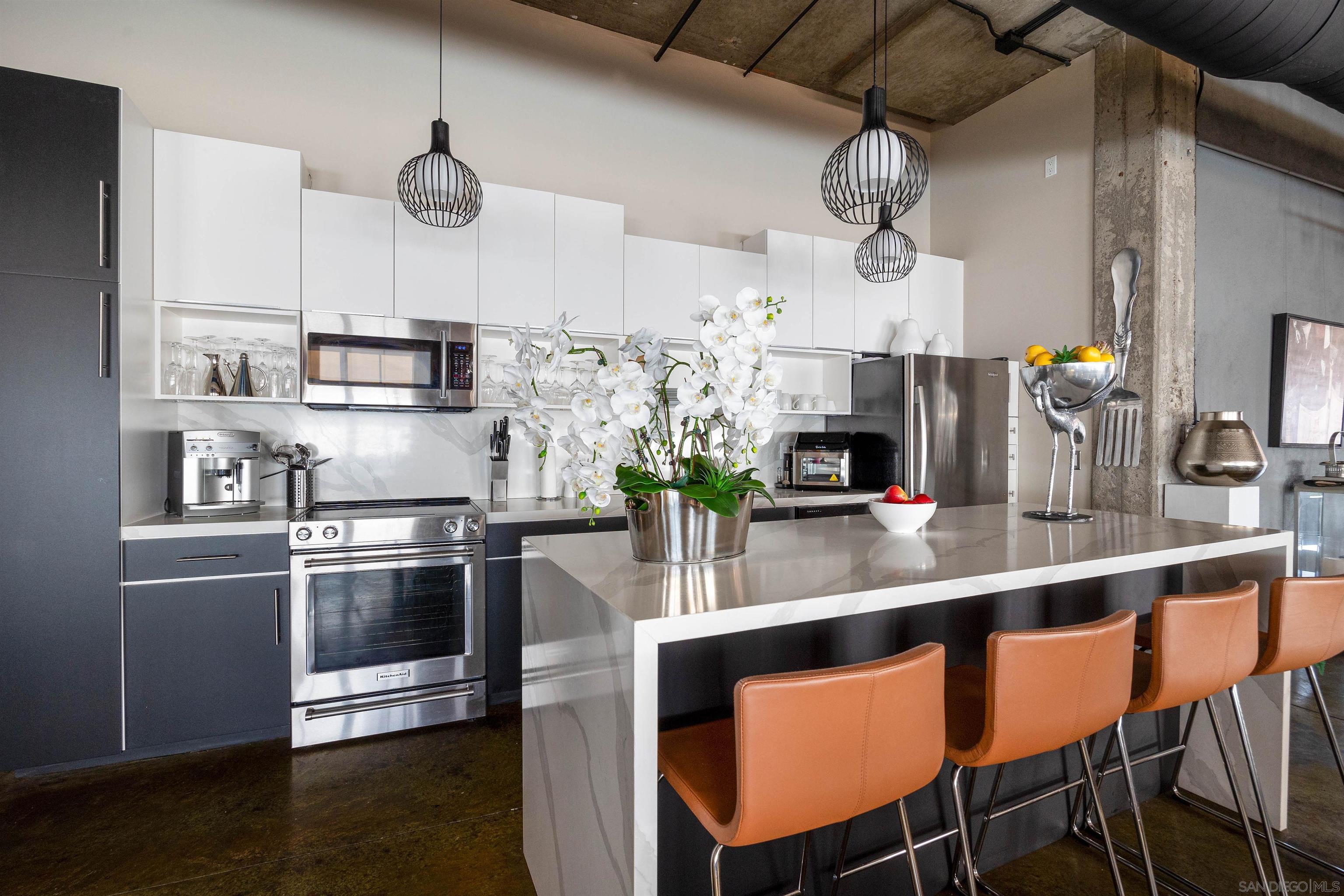 Detail Gallery Image 3 of 20 For 3940  7th Ave  #215,  San Diego,  CA 92103 - 1 Beds | 1 Baths