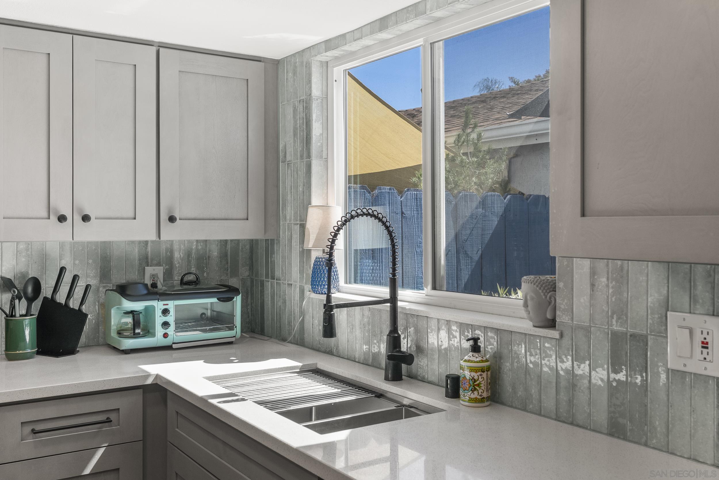 Detail Gallery Image 12 of 45 For 4790  70th St  #6,  La Mesa,  CA 91942 - 2 Beds | 2/1 Baths