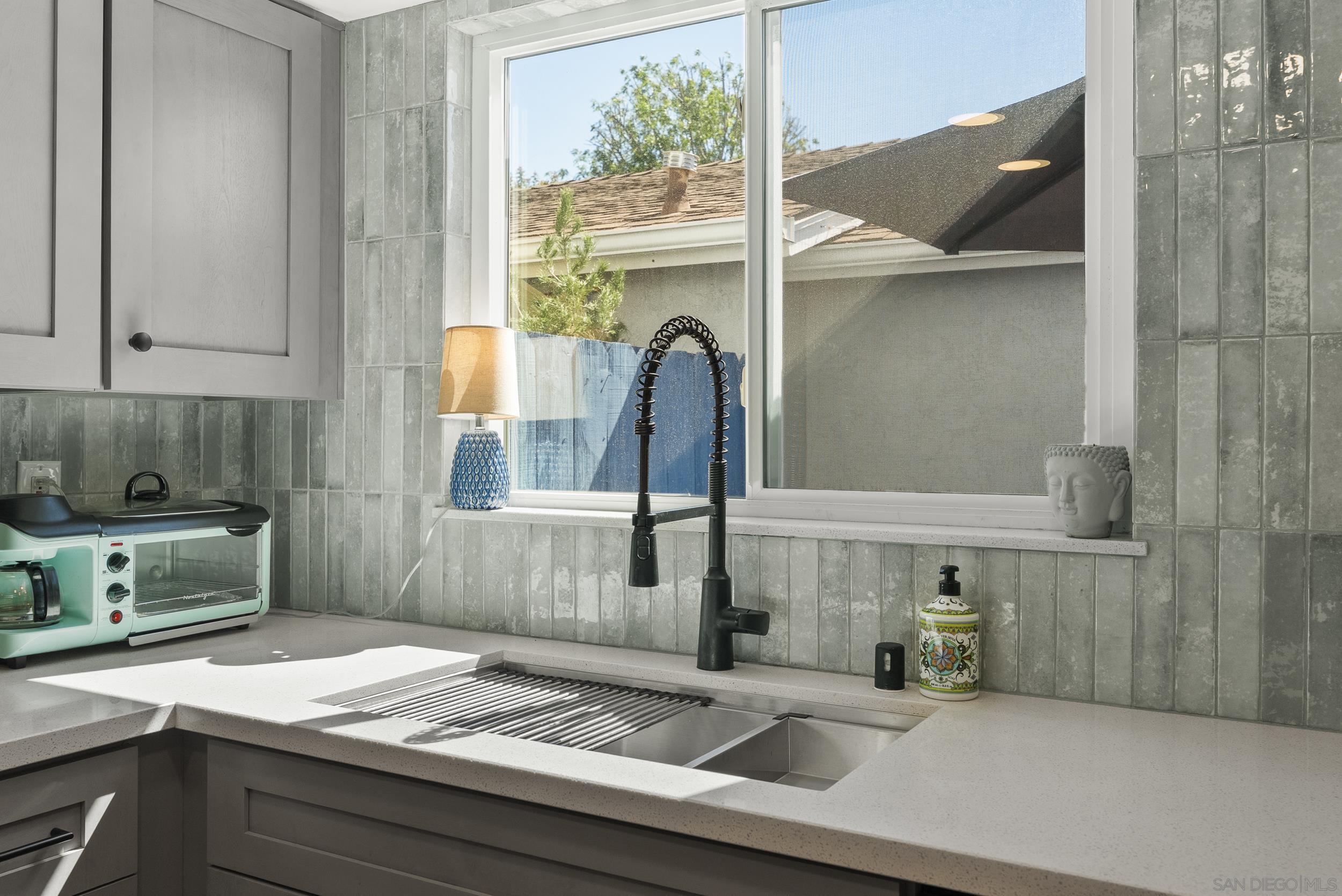 Detail Gallery Image 14 of 45 For 4790  70th St  #6,  La Mesa,  CA 91942 - 2 Beds | 2/1 Baths