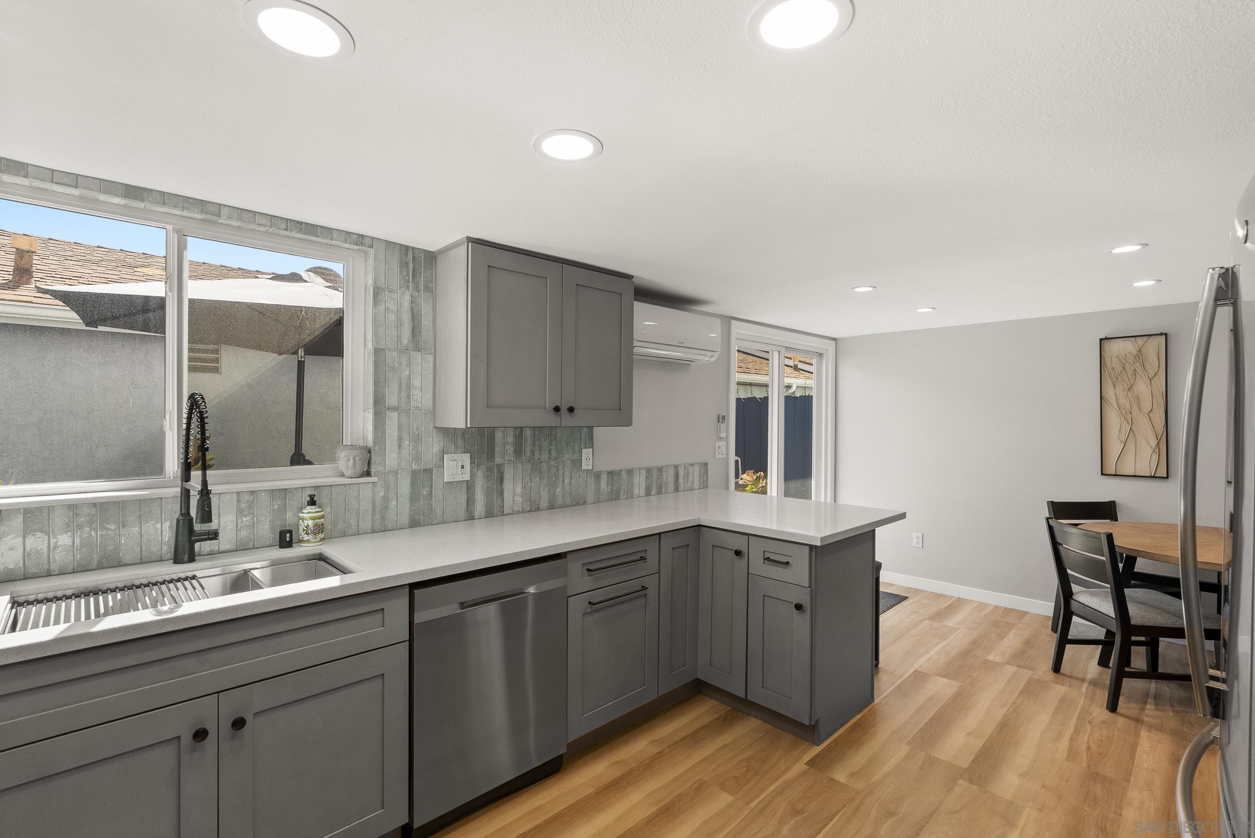 Detail Gallery Image 10 of 45 For 4790  70th St  #6,  La Mesa,  CA 91942 - 2 Beds | 2/1 Baths