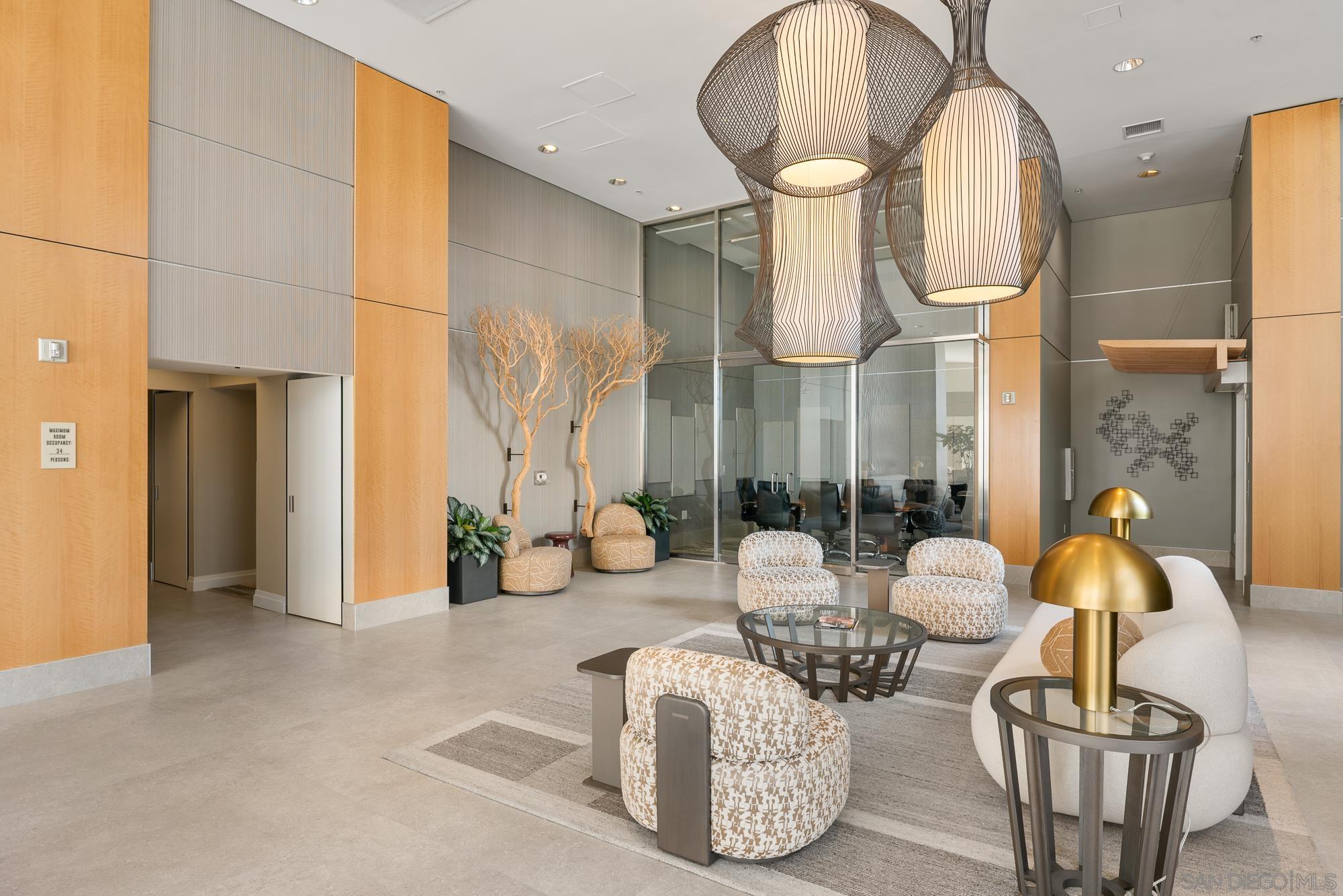 Detail Gallery Image 3 of 49 For 645  Front St  #606,  San Diego,  CA 92101 - 2 Beds | 2/1 Baths