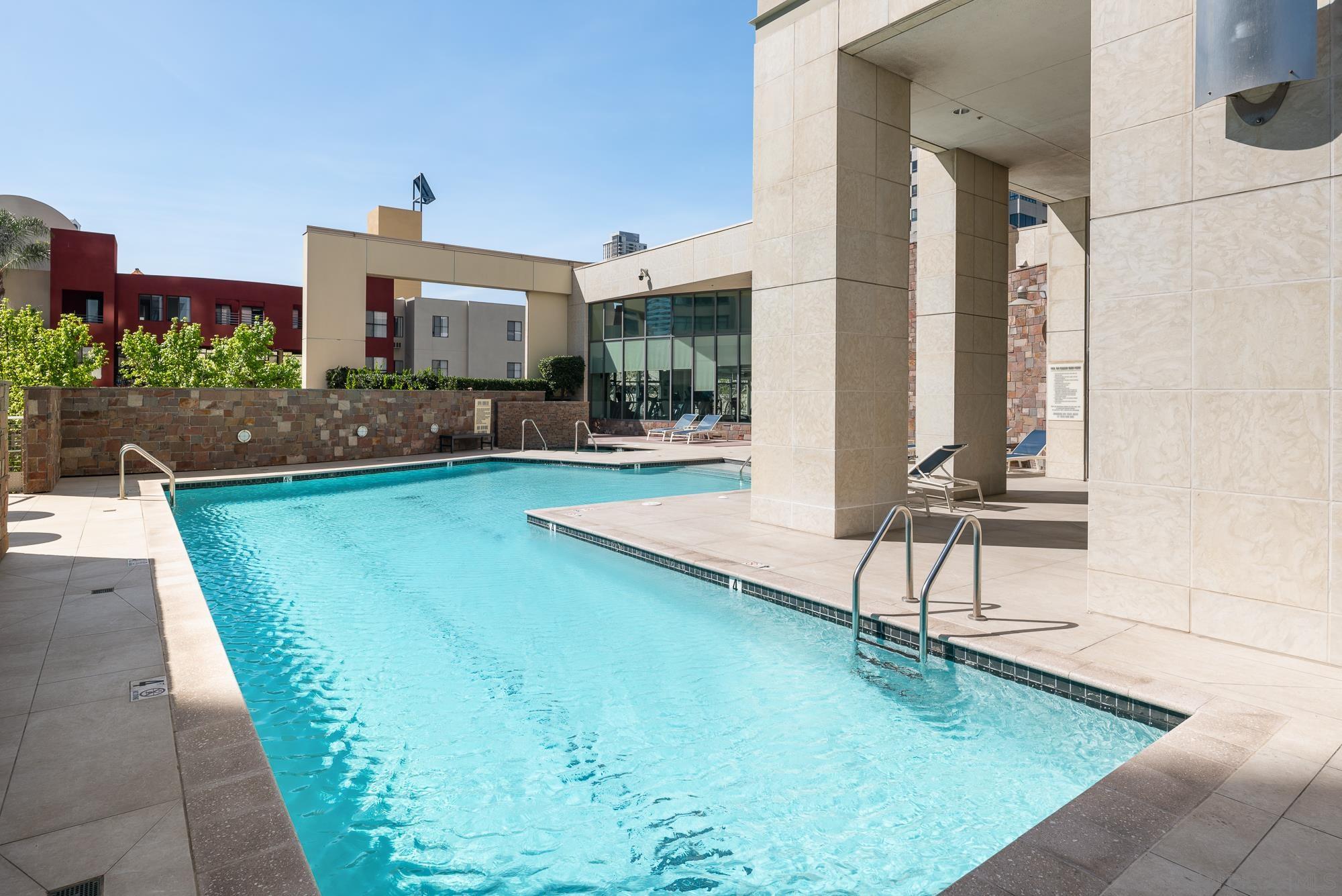 Detail Gallery Image 26 of 49 For 645  Front St  #606,  San Diego,  CA 92101 - 2 Beds | 2/1 Baths