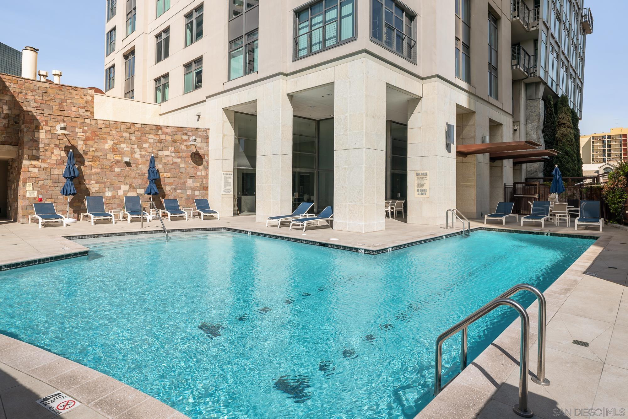 Detail Gallery Image 27 of 49 For 645  Front St  #606,  San Diego,  CA 92101 - 2 Beds | 2/1 Baths