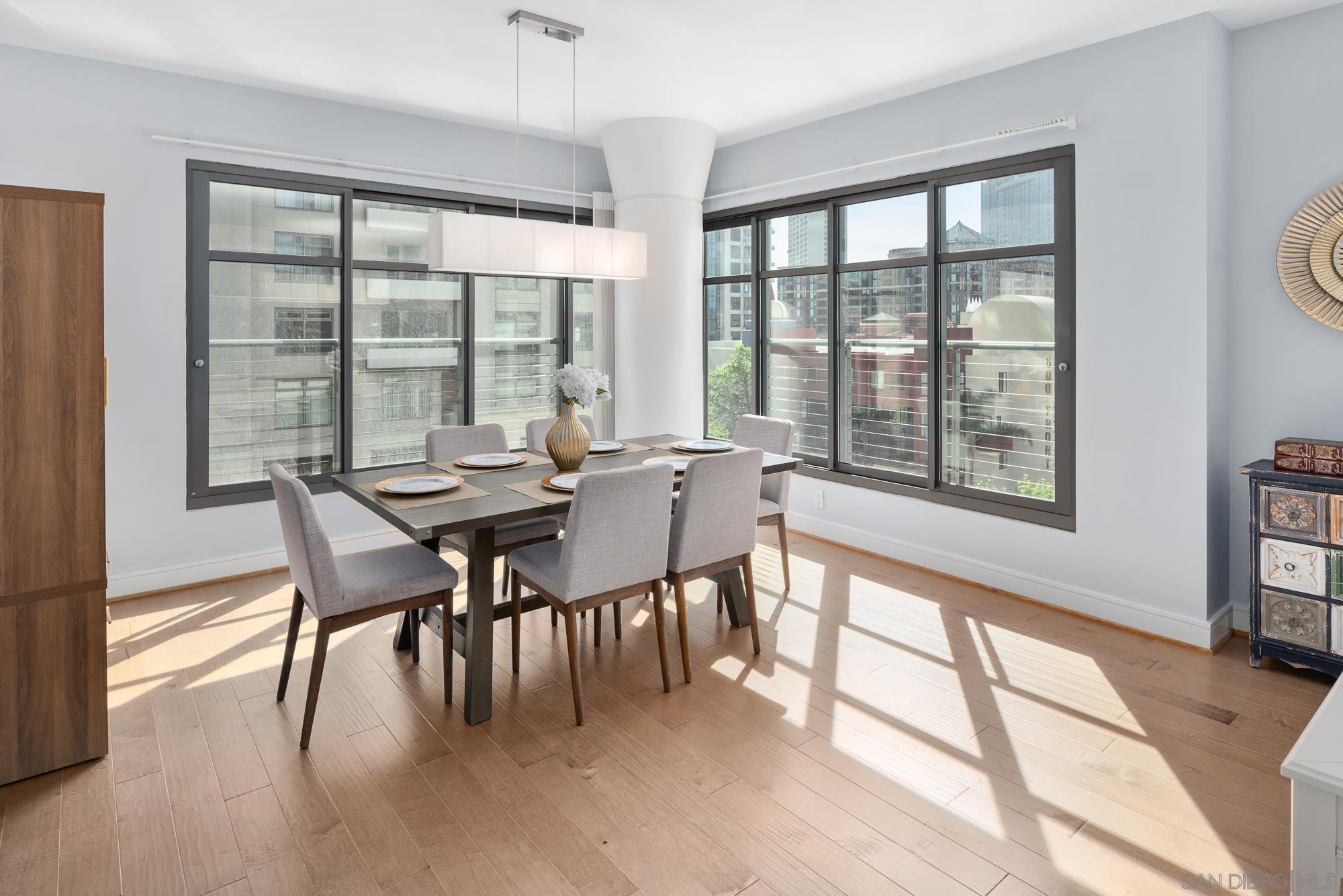 Detail Gallery Image 8 of 49 For 645  Front St  #606,  San Diego,  CA 92101 - 2 Beds | 2/1 Baths