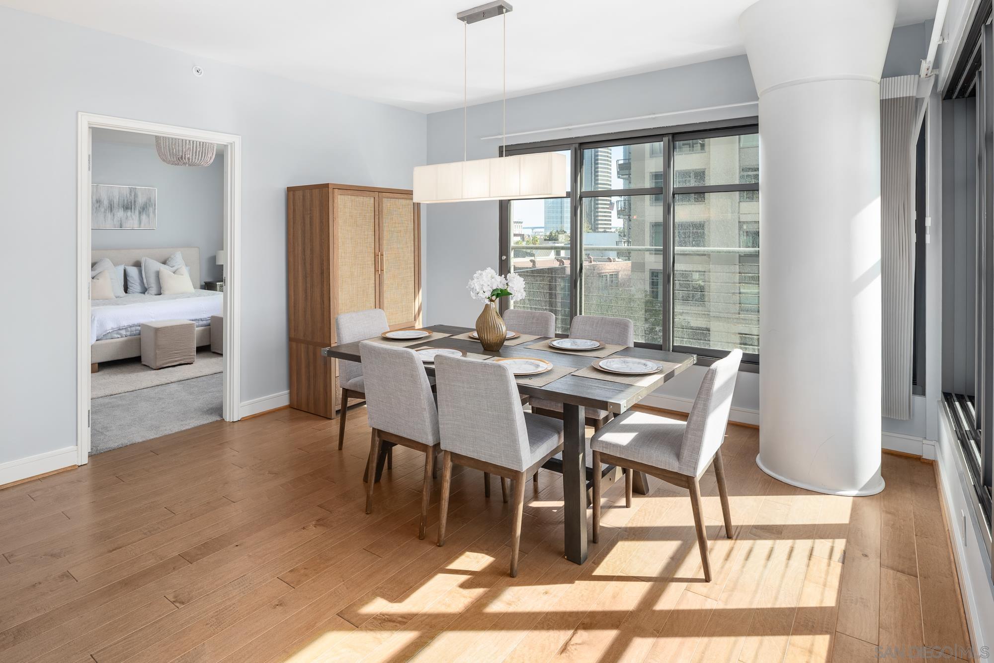 Detail Gallery Image 9 of 49 For 645  Front St  #606,  San Diego,  CA 92101 - 2 Beds | 2/1 Baths
