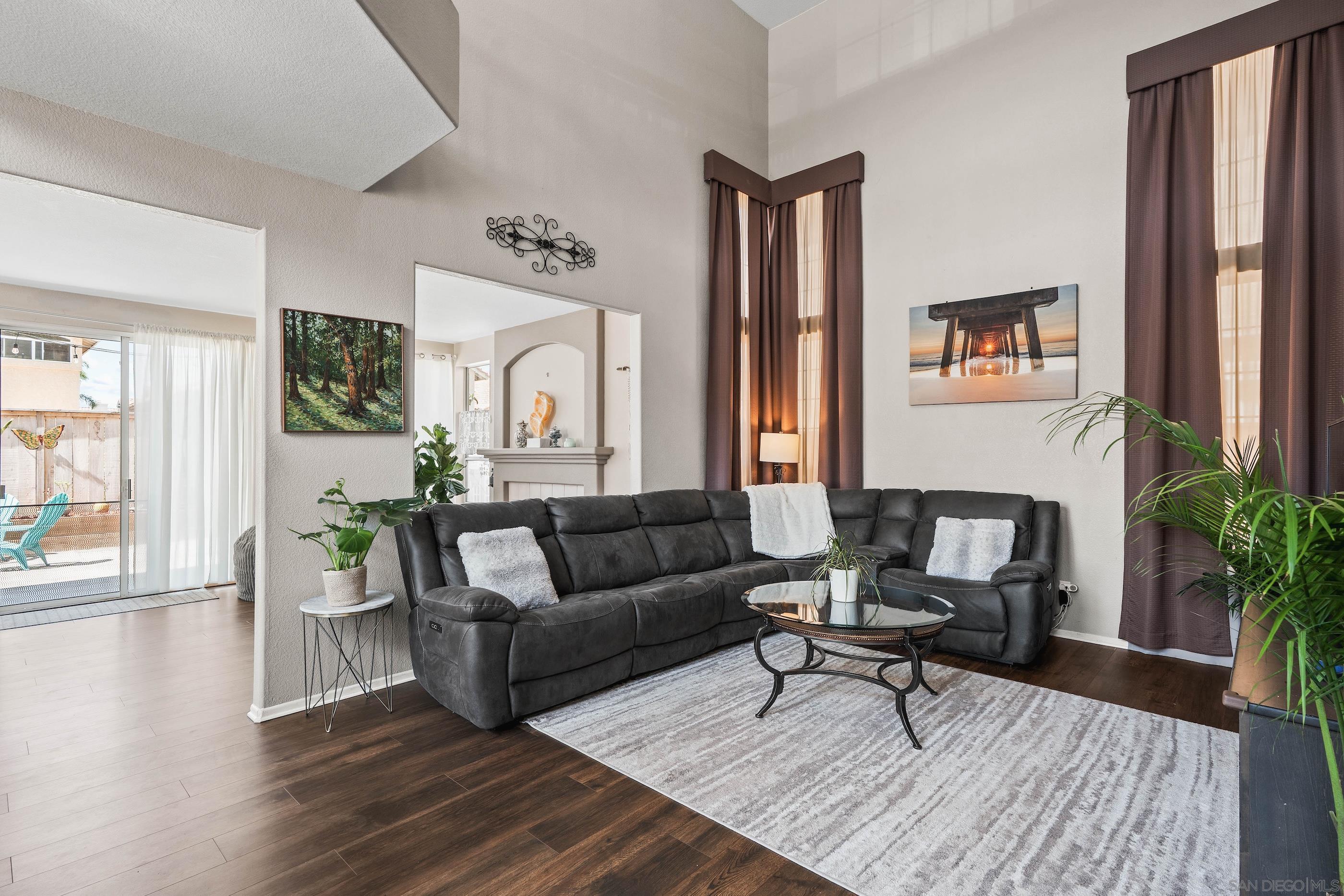 Detail Gallery Image 12 of 37 For 1593  Avenida Guillermo, Oceanside,  CA 92056 - 4 Beds | 3 Baths