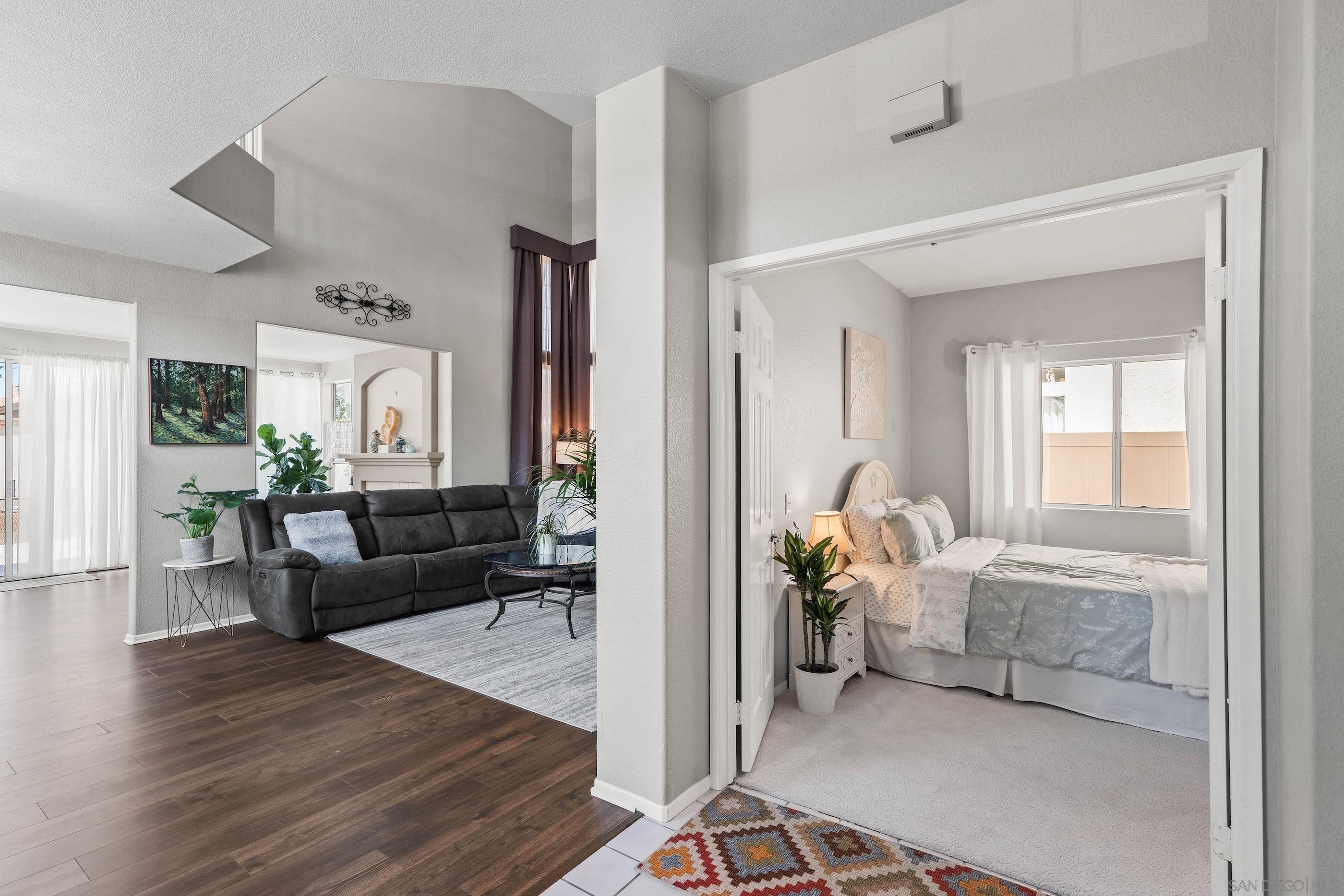 Detail Gallery Image 3 of 37 For 1593  Avenida Guillermo, Oceanside,  CA 92056 - 4 Beds | 3 Baths