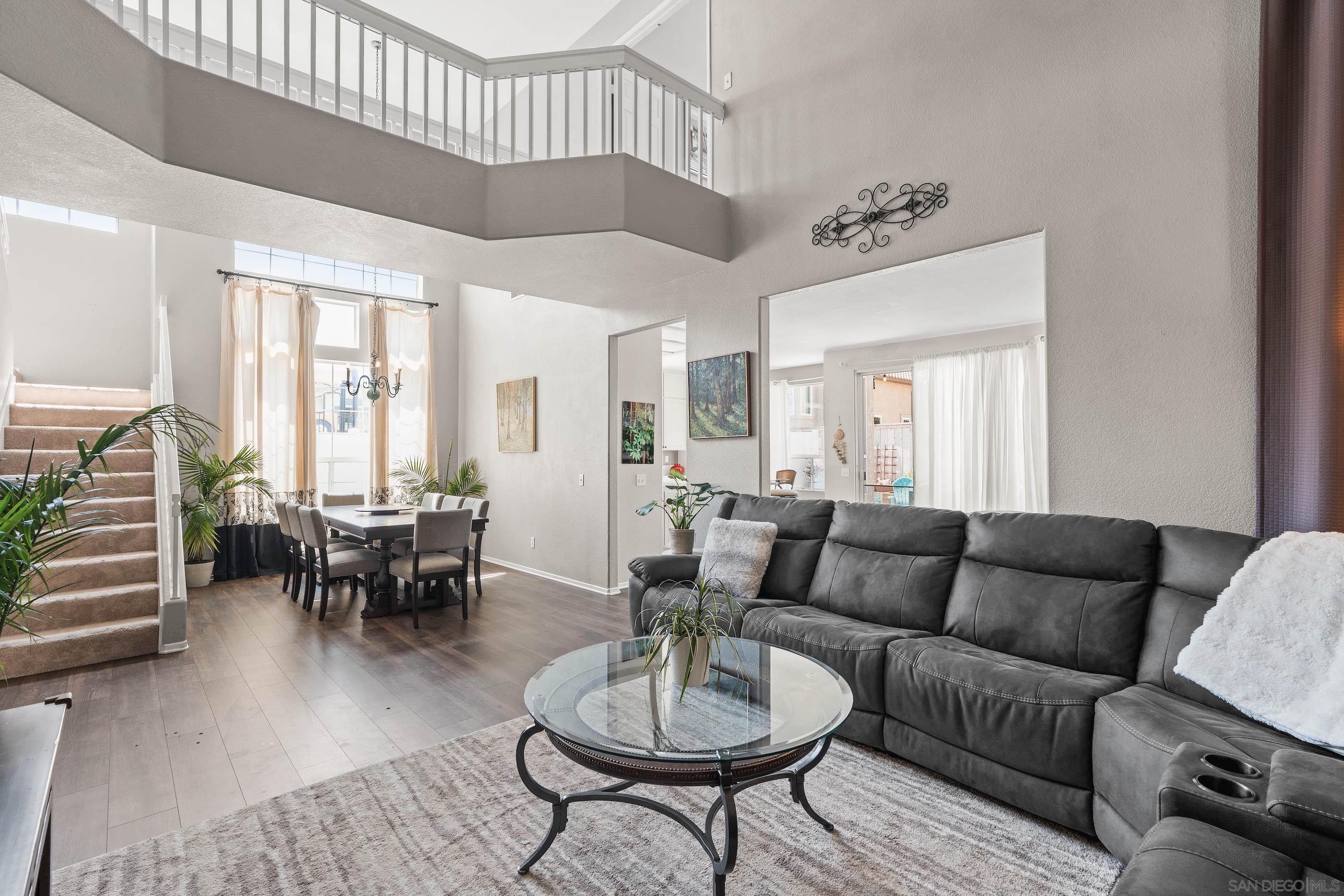 Detail Gallery Image 6 of 37 For 1593  Avenida Guillermo, Oceanside,  CA 92056 - 4 Beds | 3 Baths