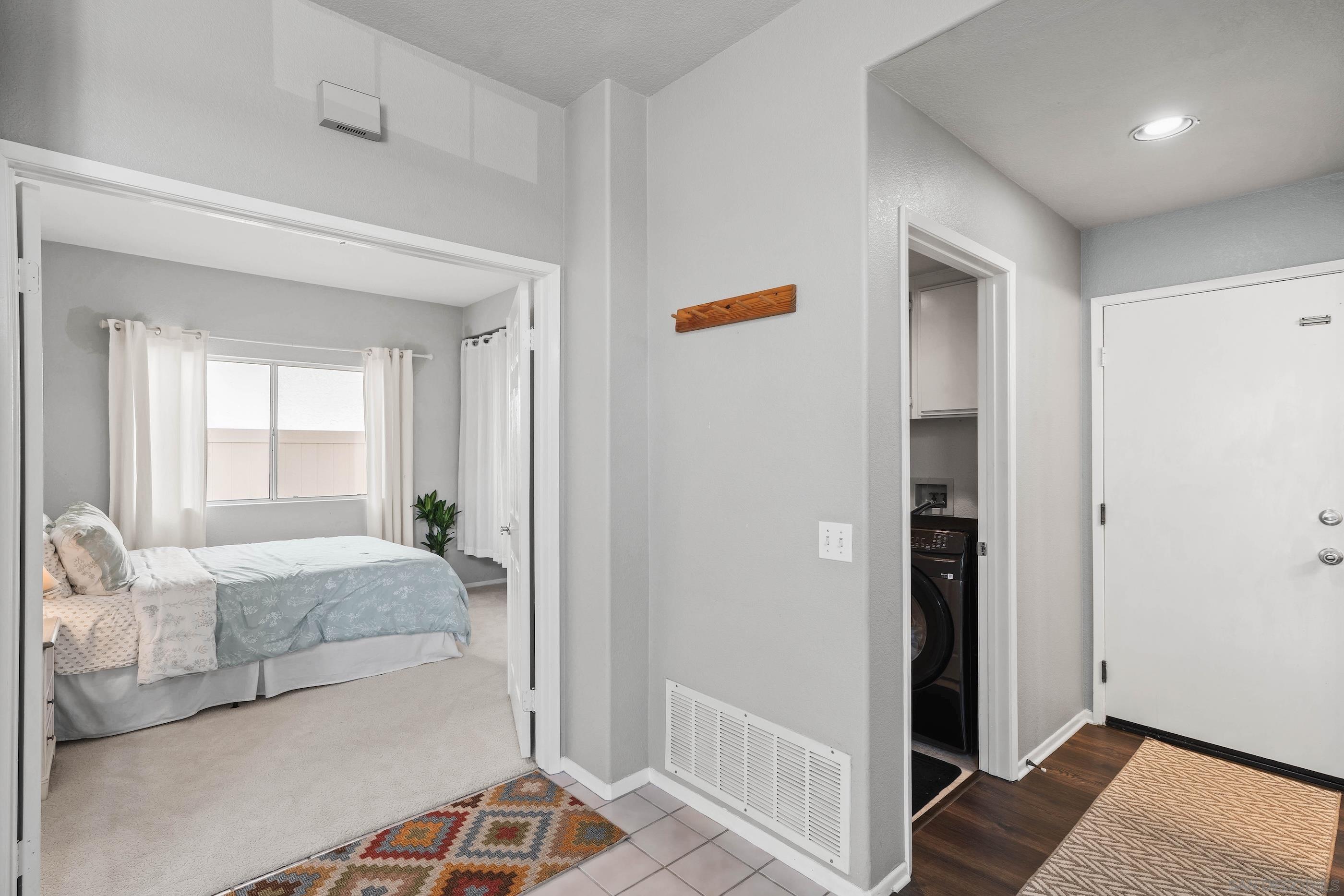 Detail Gallery Image 8 of 37 For 1593  Avenida Guillermo, Oceanside,  CA 92056 - 4 Beds | 3 Baths