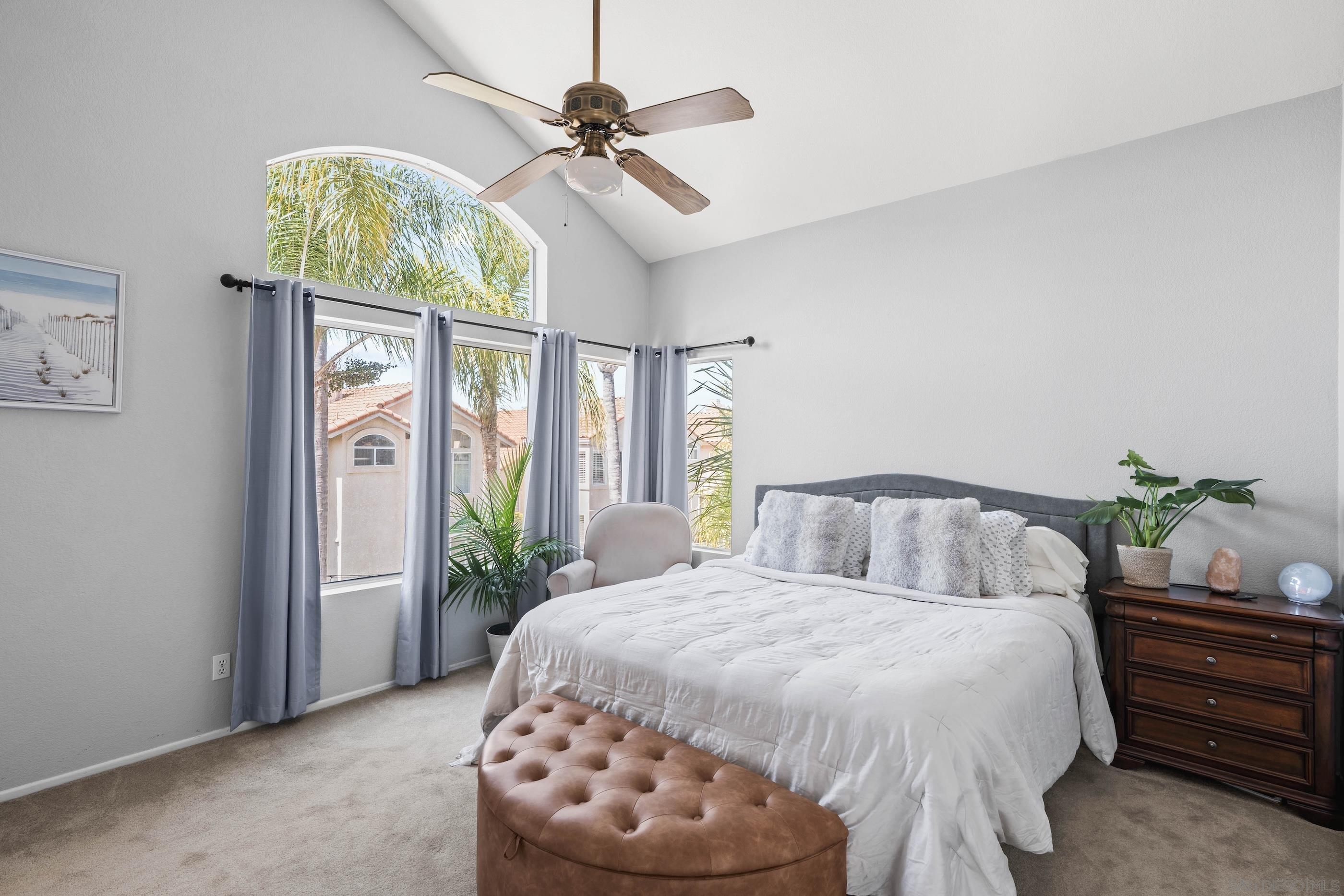 Detail Gallery Image 10 of 37 For 1593  Avenida Guillermo, Oceanside,  CA 92056 - 4 Beds | 3 Baths