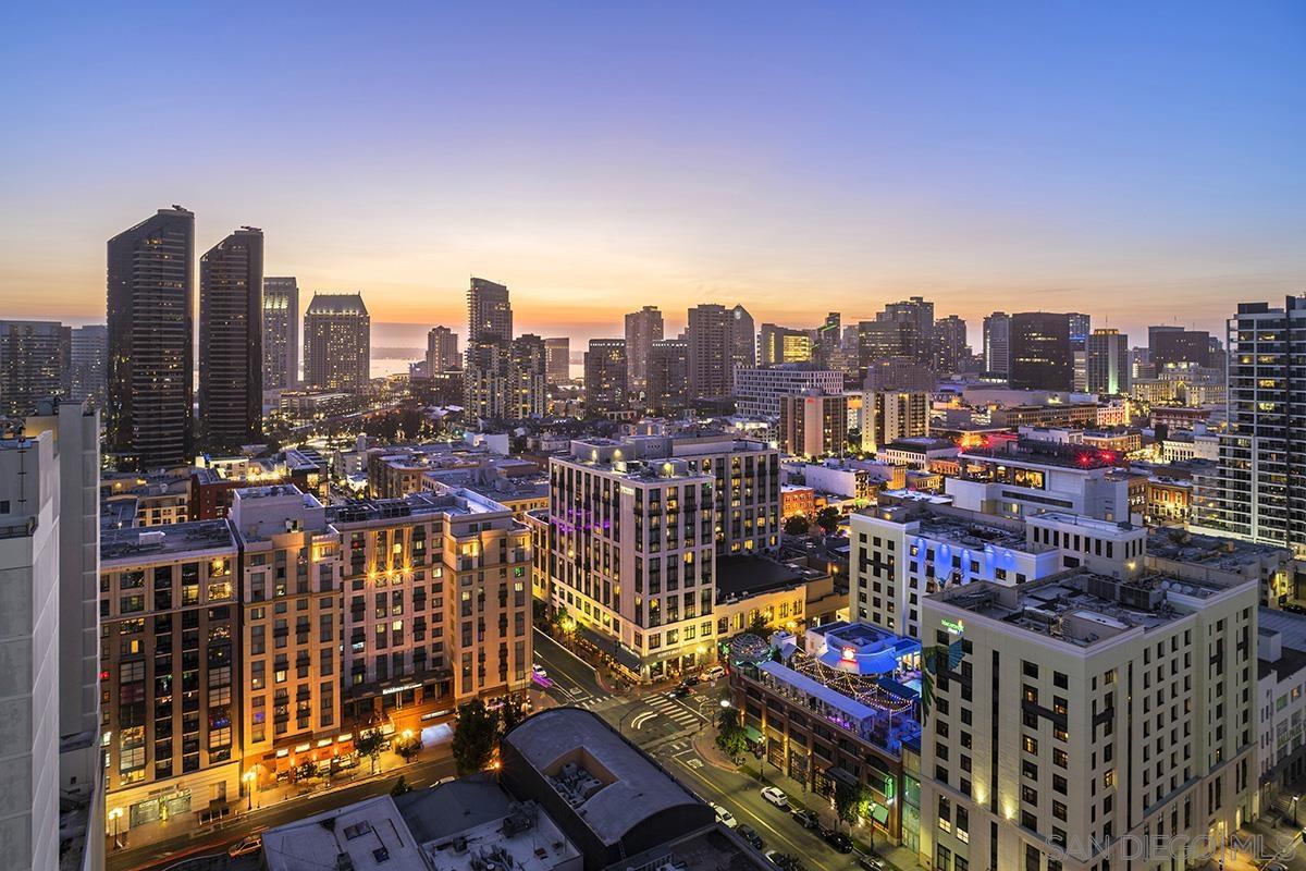 Detail Gallery Image 3 of 67 For 325  7th Avenue  #2104,  San Diego,  CA 92101 - 2 Beds | 2 Baths