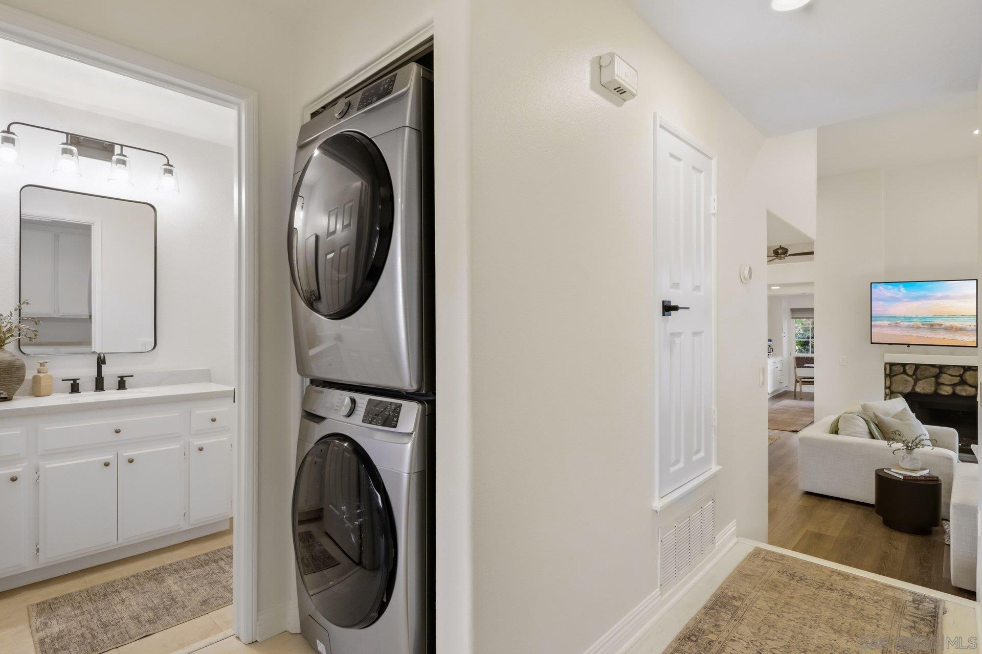 Detail Gallery Image 20 of 36 For 20321  Tidepool Cir  #205,  Huntington Beach,  CA 92646 - 2 Beds | 2 Baths