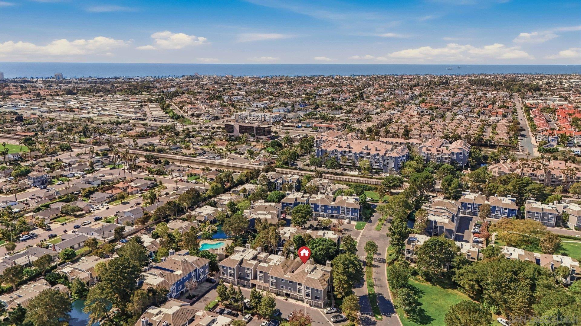 Detail Gallery Image 4 of 36 For 20321  Tidepool Cir  #205,  Huntington Beach,  CA 92646 - 2 Beds | 2 Baths