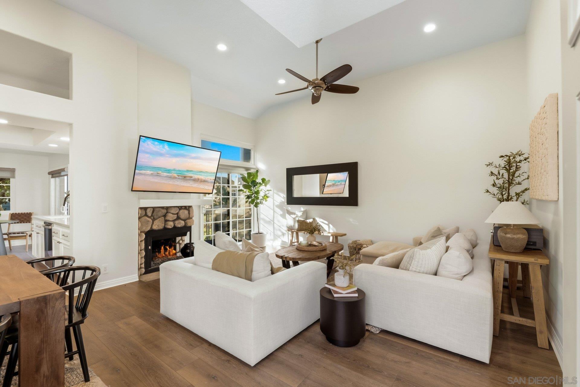 Detail Gallery Image 7 of 36 For 20321  Tidepool Cir  #205,  Huntington Beach,  CA 92646 - 2 Beds | 2 Baths