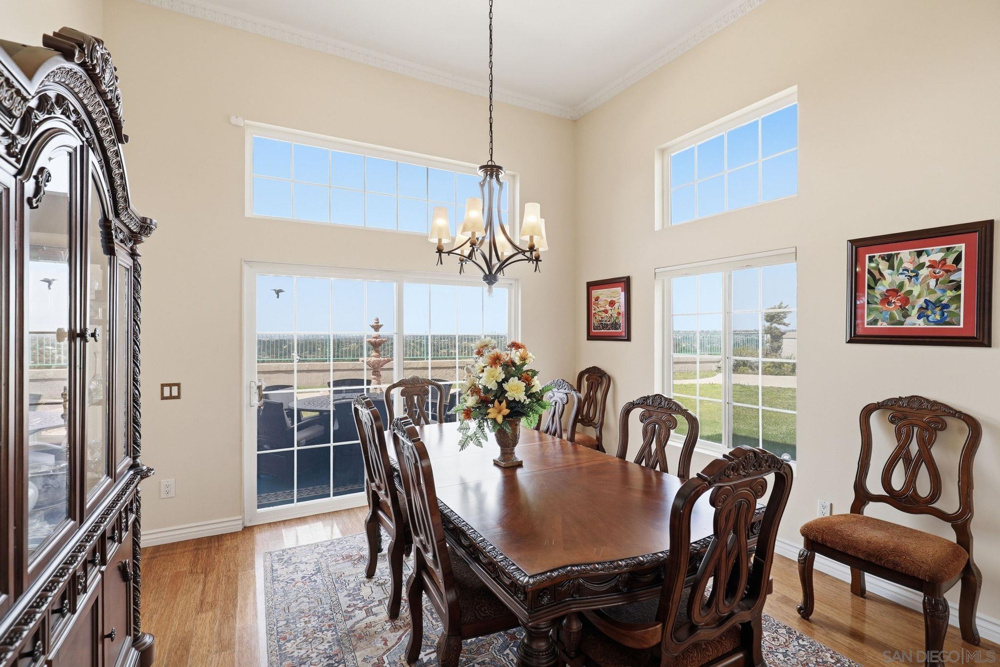 Detail Gallery Image 20 of 41 For 454  Acero Pl, Chula Vista,  CA 91910 - 5 Beds | 3 Baths