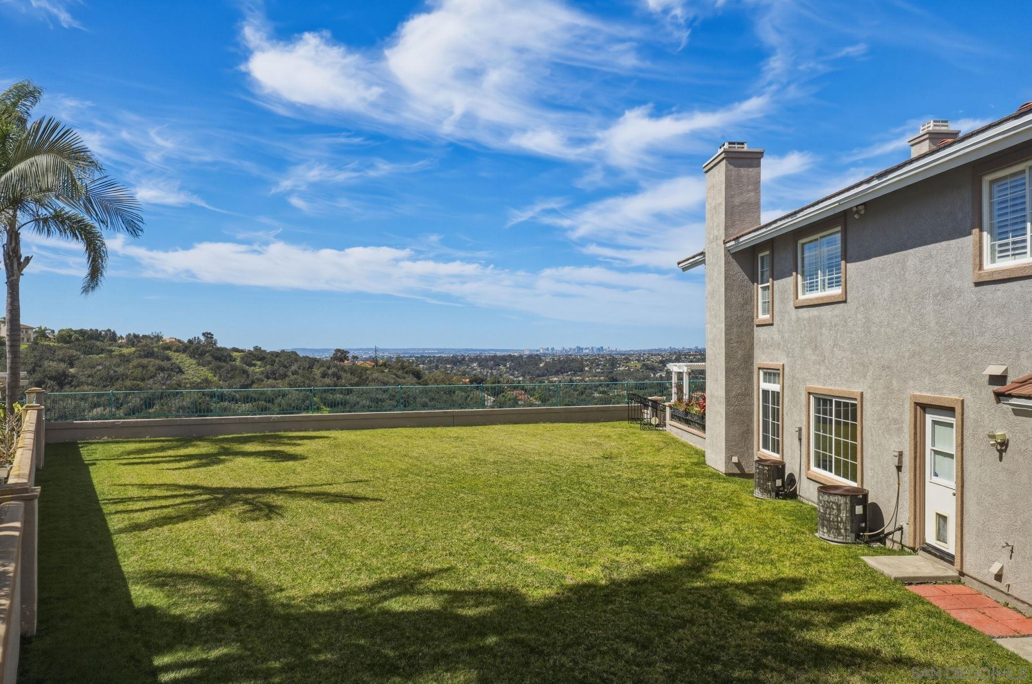 Detail Gallery Image 30 of 41 For 454  Acero Pl, Chula Vista,  CA 91910 - 5 Beds | 3 Baths