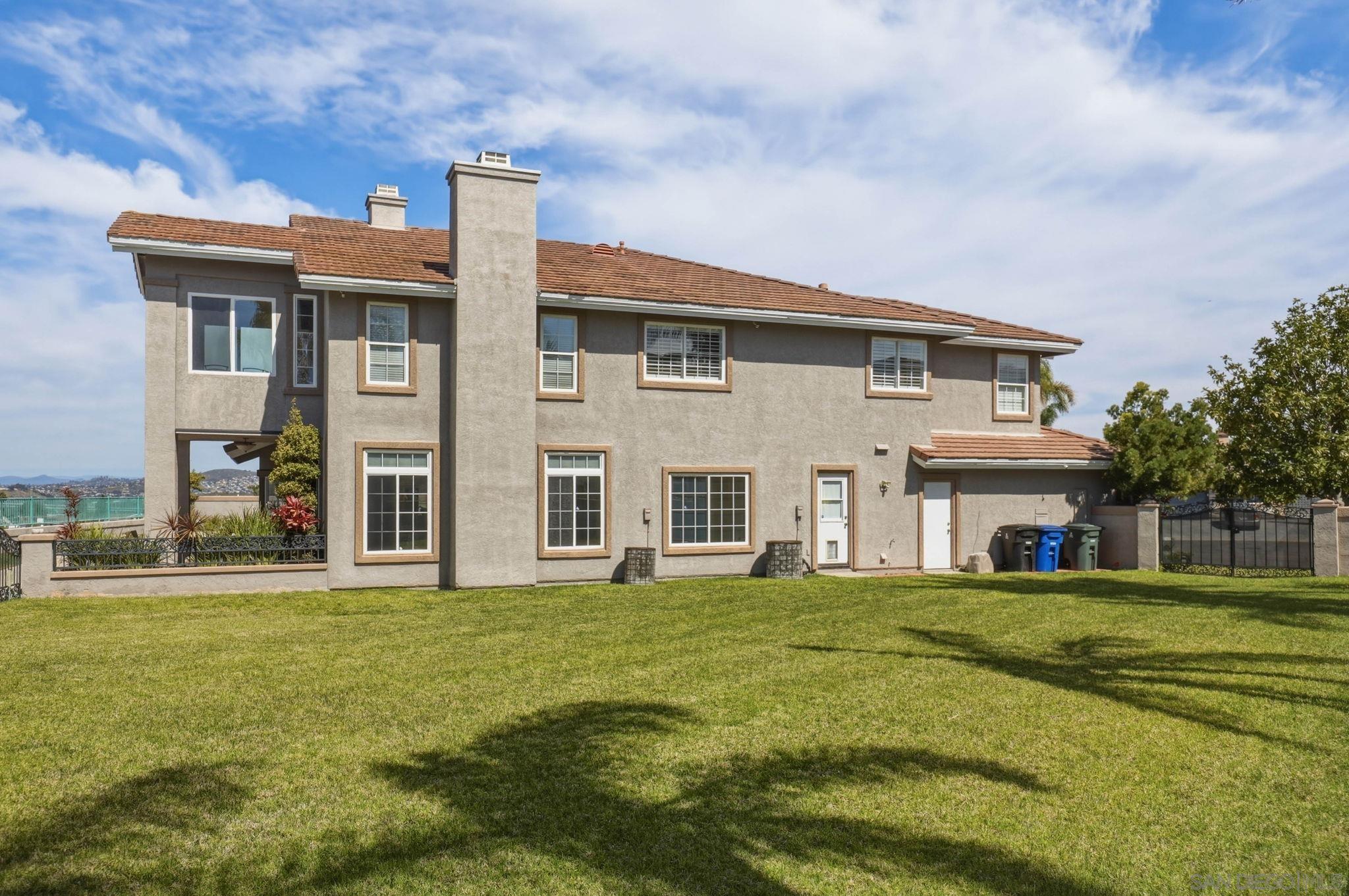 Detail Gallery Image 31 of 41 For 454  Acero Pl, Chula Vista,  CA 91910 - 5 Beds | 3 Baths