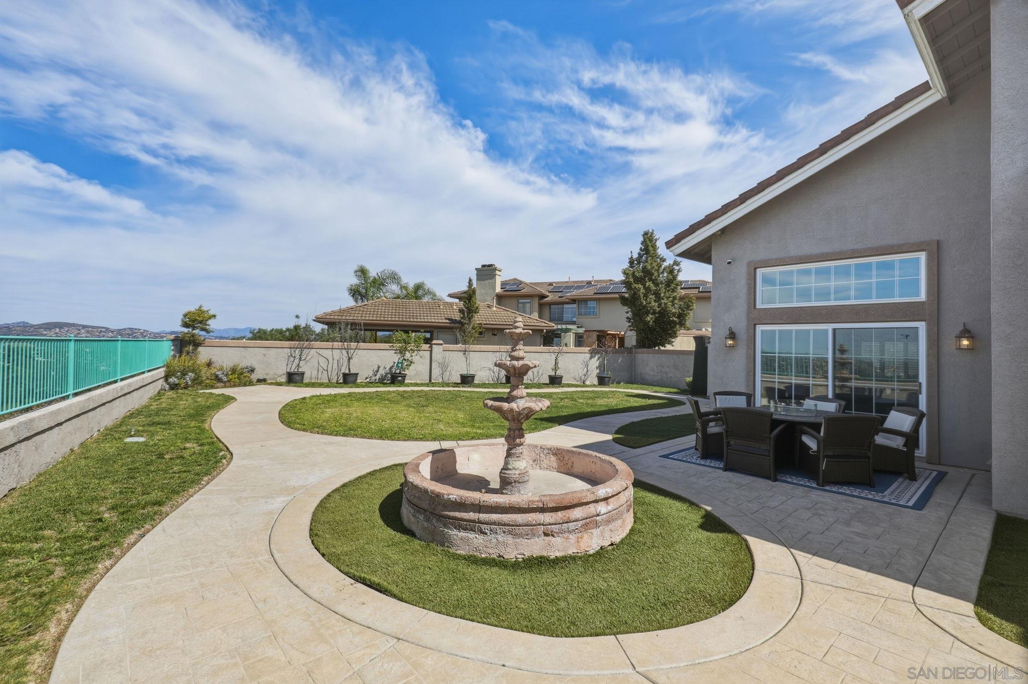 Detail Gallery Image 32 of 41 For 454  Acero Pl, Chula Vista,  CA 91910 - 5 Beds | 3 Baths