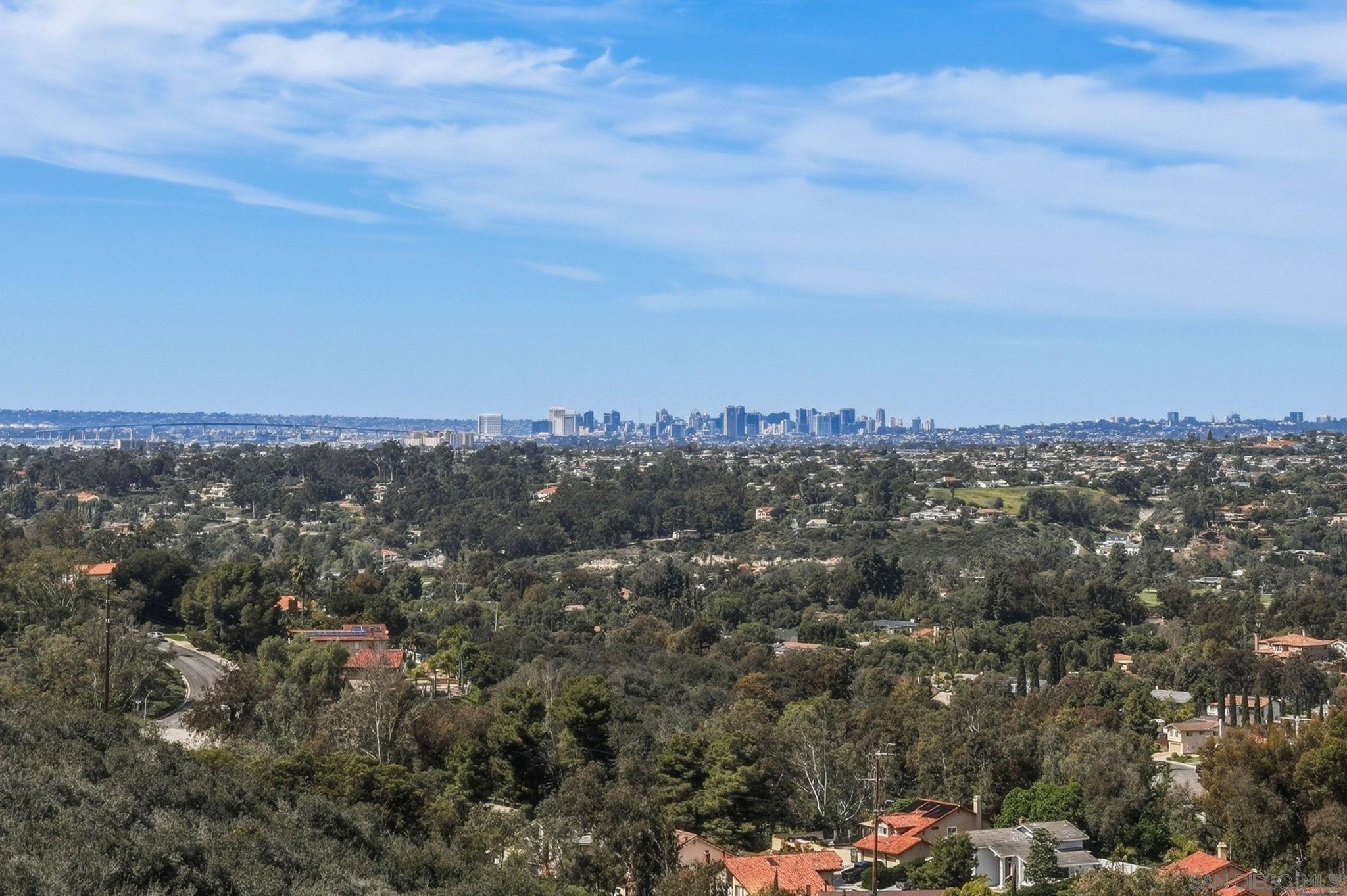 Detail Gallery Image 38 of 41 For 454  Acero Pl, Chula Vista,  CA 91910 - 5 Beds | 3 Baths
