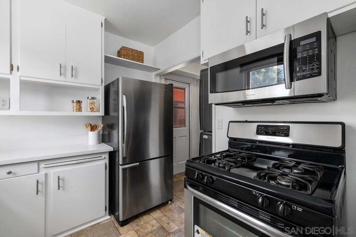 Detail Gallery Image 6 of 25 For 1674-1676  Cable St, San Diego,  CA 92107 - – Beds | – Baths