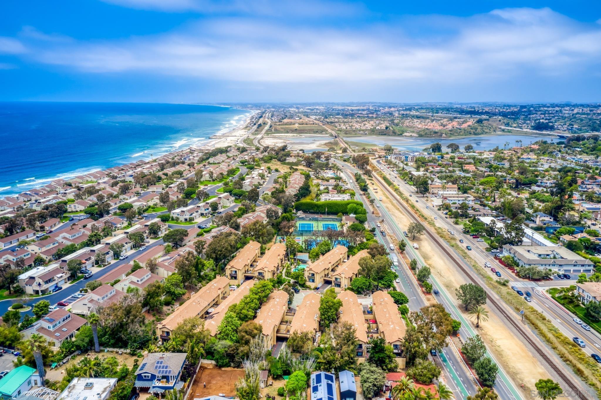 Detail Gallery Image 38 of 41 For 1680 N Coast Highway 101  #30,  Encinitas,  CA 92024 - 2 Beds | 2 Baths