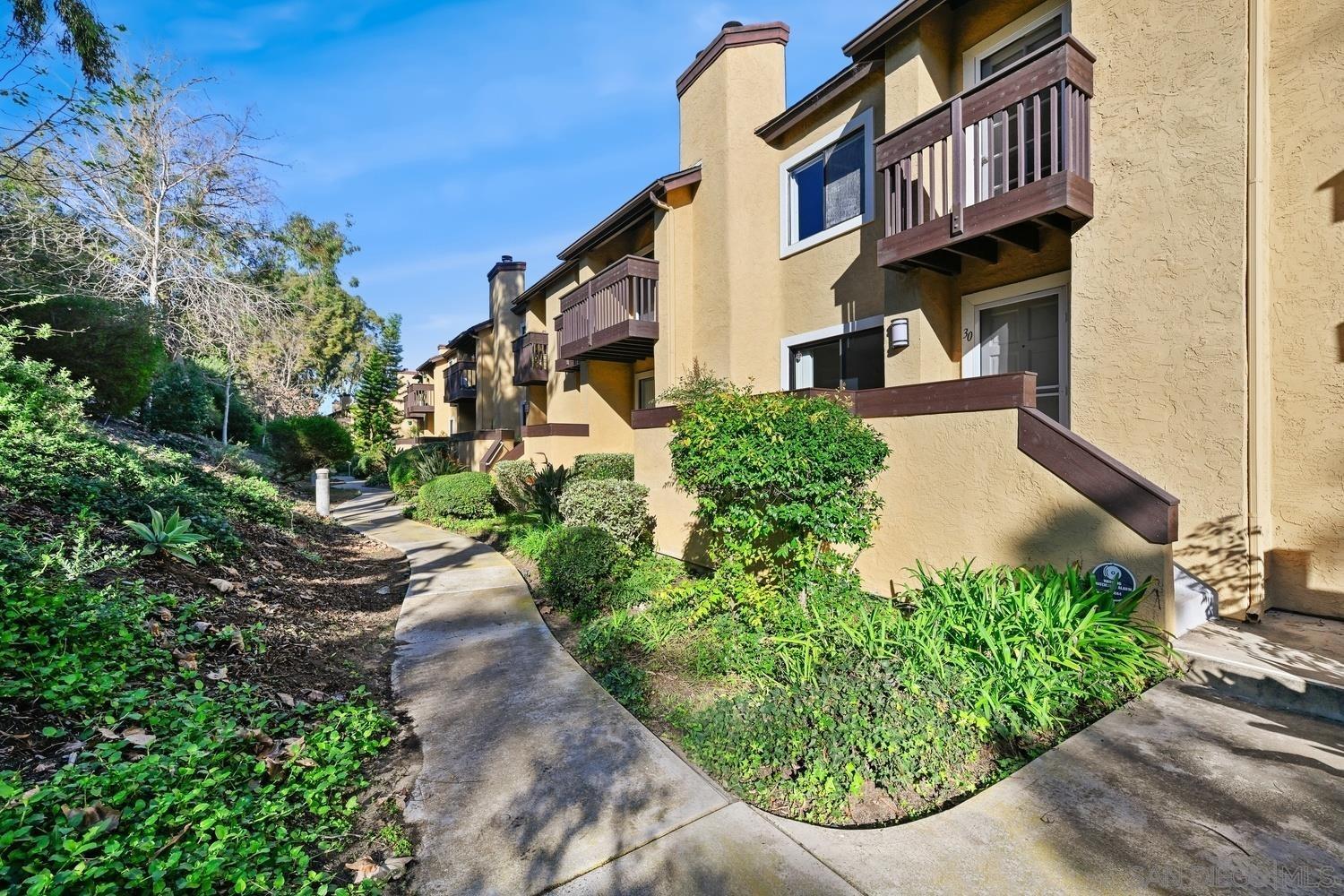 Detail Gallery Image 5 of 41 For 1680 N Coast Highway 101  #30,  Encinitas,  CA 92024 - 2 Beds | 2 Baths