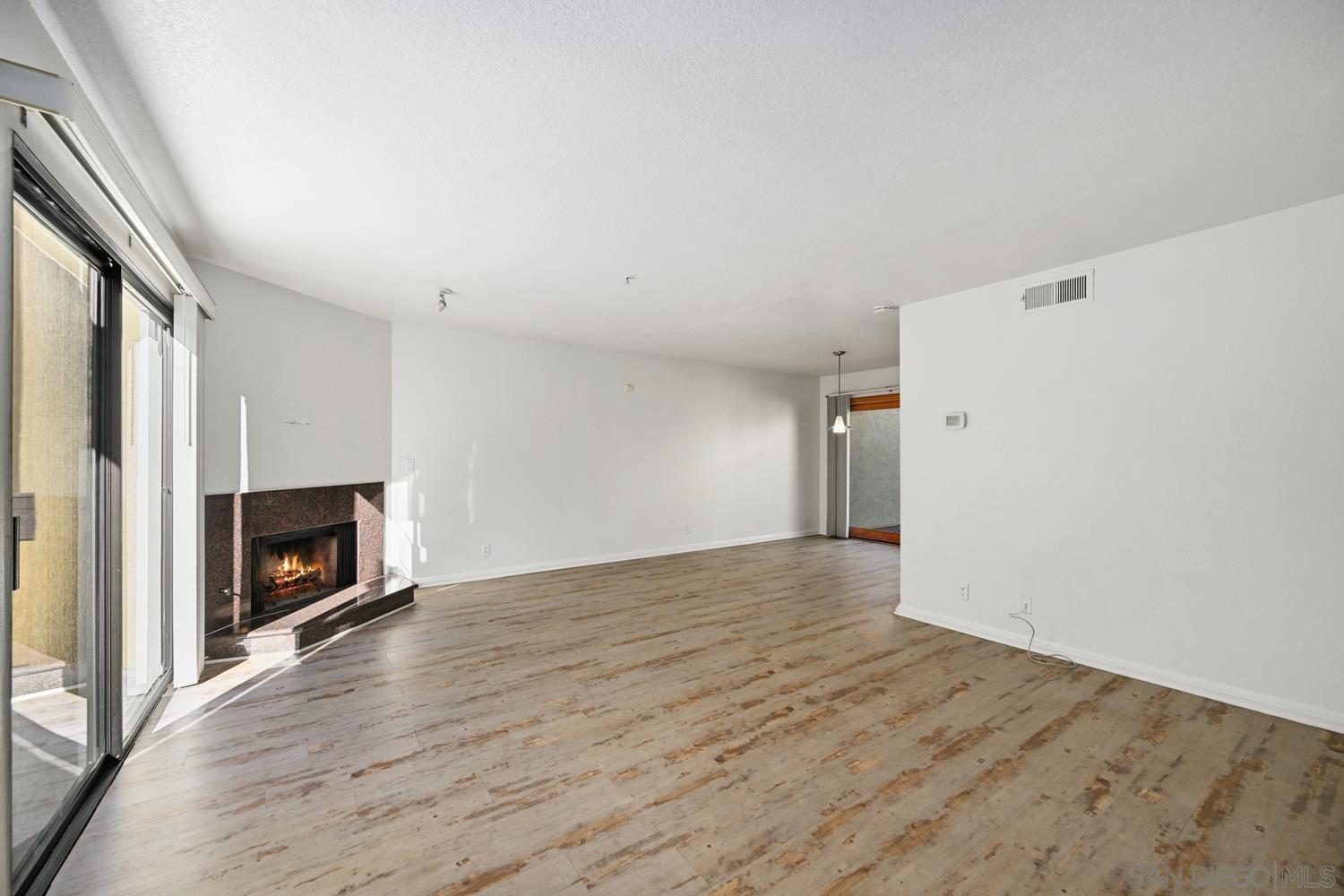 Detail Gallery Image 10 of 41 For 1680 N Coast Highway 101  #30,  Encinitas,  CA 92024 - 2 Beds | 2 Baths