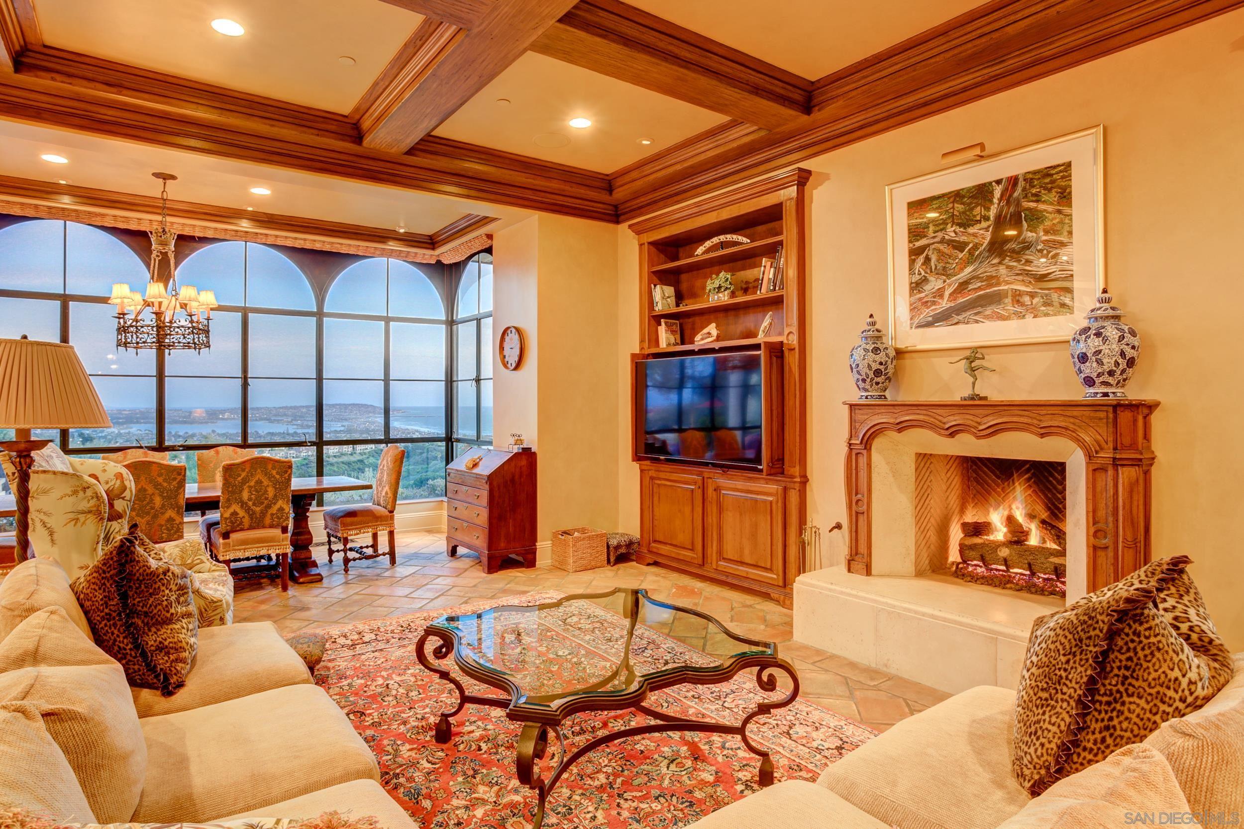 Detail Gallery Image 11 of 33 For 5806  Bucknell Ave, La Jolla,  CA 92037 - 4 Beds | 5/4 Baths