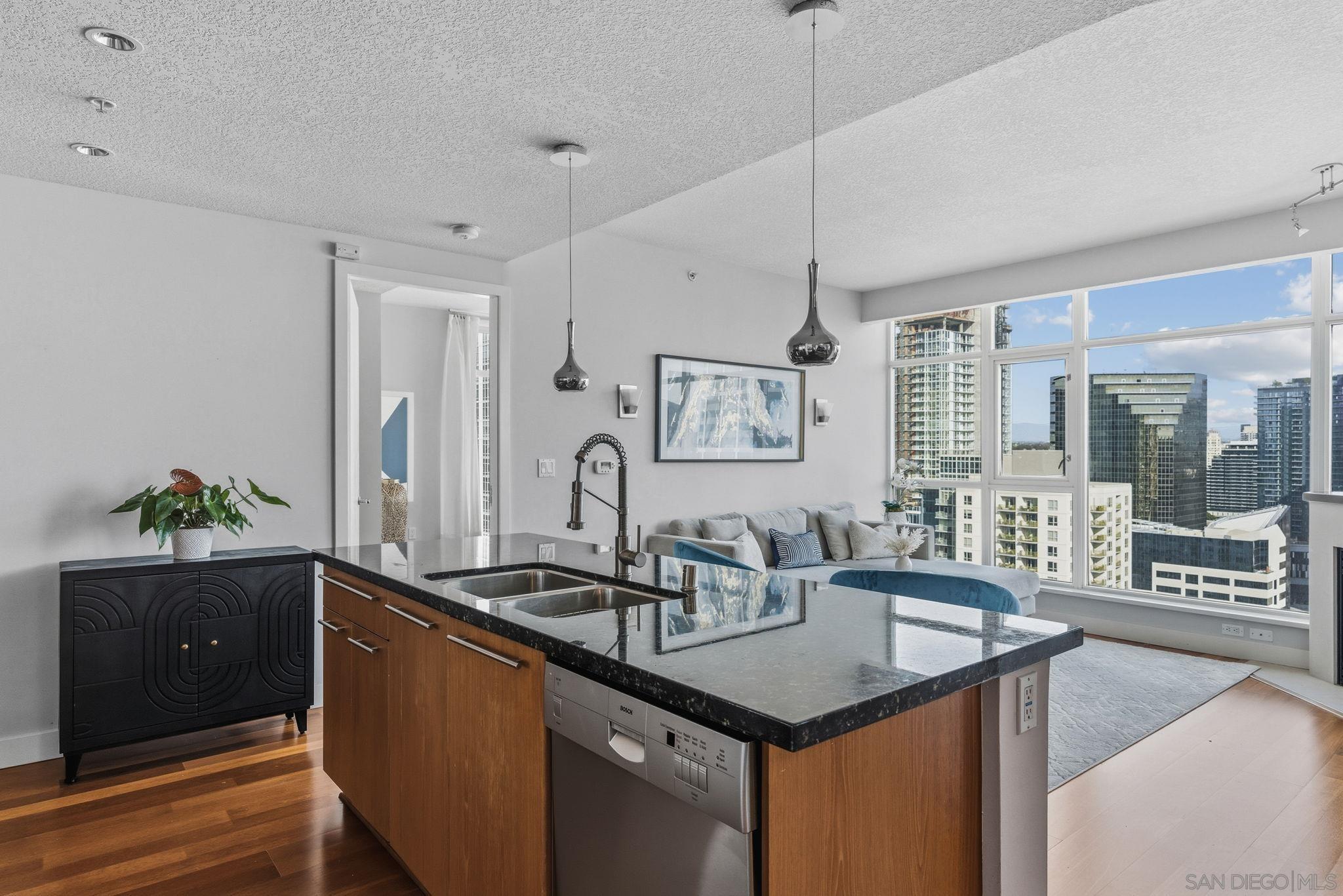 Detail Gallery Image 11 of 39 For 1199  Pacific Hwy  #2903,  San Diego,  CA 92101 - 1 Beds | 1/1 Baths