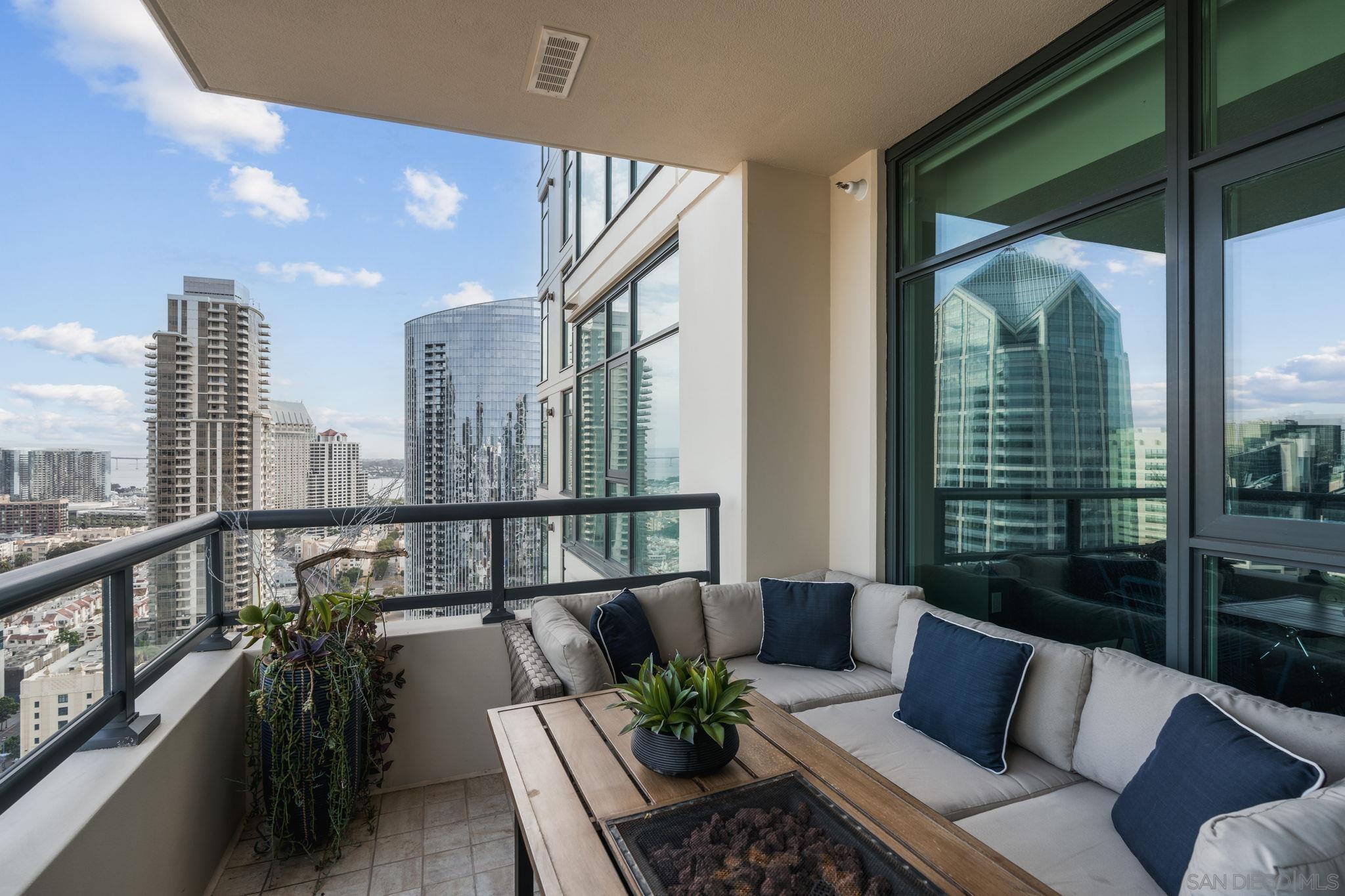 Detail Gallery Image 18 of 39 For 1199  Pacific Hwy  #2903,  San Diego,  CA 92101 - 1 Beds | 1/1 Baths