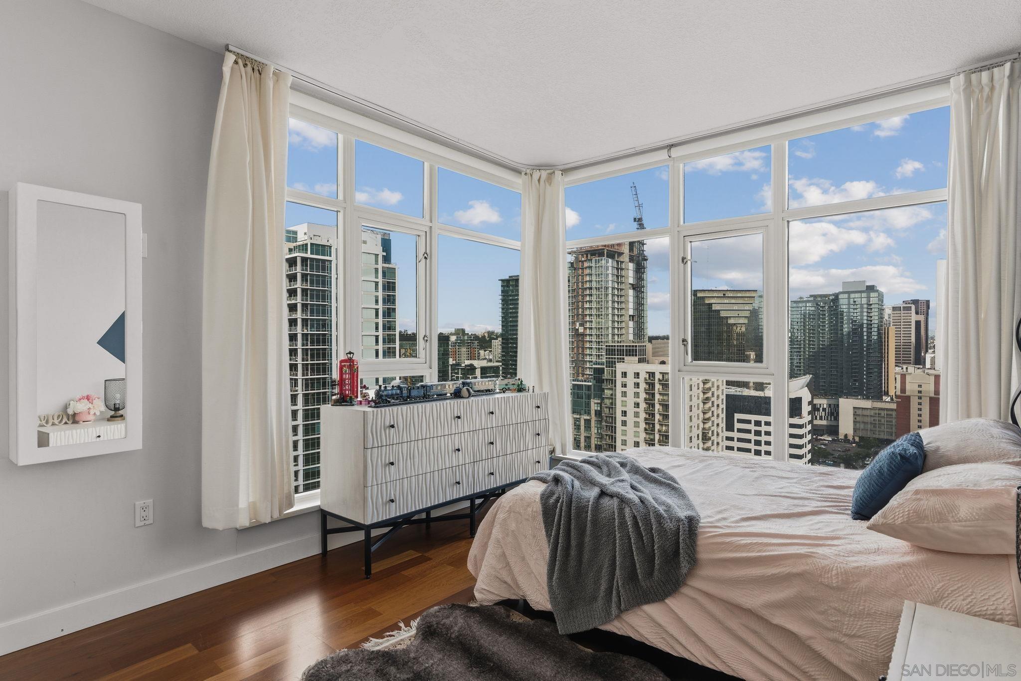 Detail Gallery Image 20 of 39 For 1199  Pacific Hwy  #2903,  San Diego,  CA 92101 - 1 Beds | 1/1 Baths