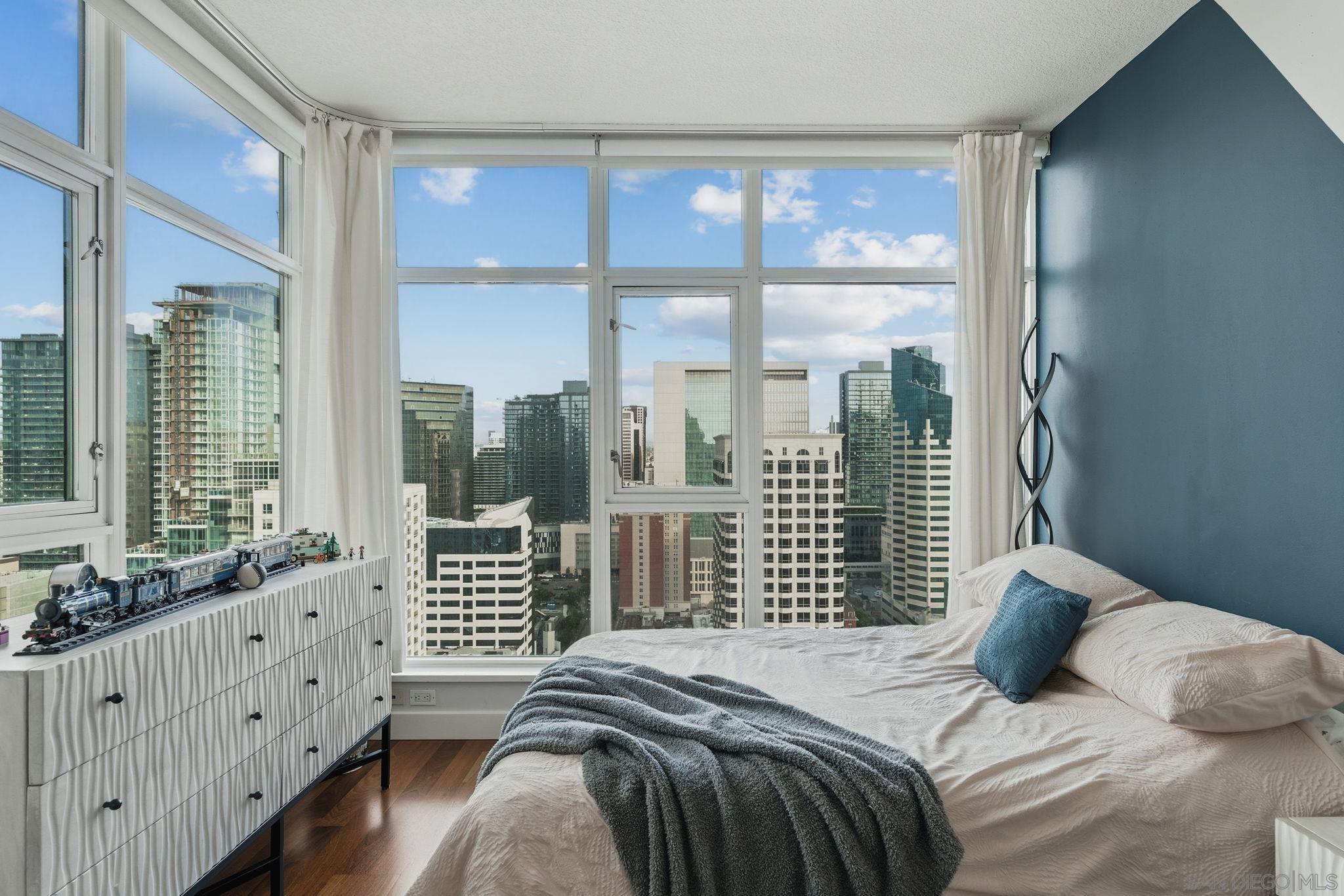 Detail Gallery Image 21 of 39 For 1199  Pacific Hwy  #2903,  San Diego,  CA 92101 - 1 Beds | 1/1 Baths