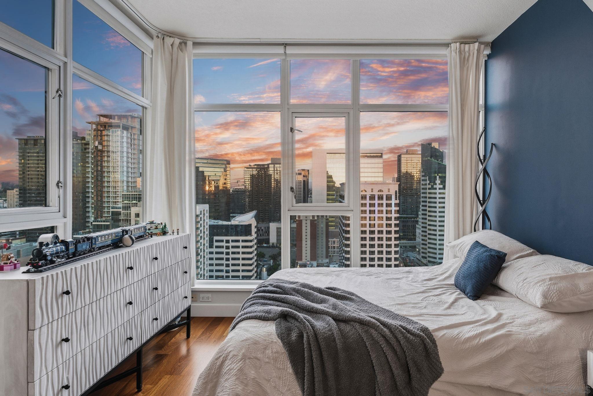 Detail Gallery Image 22 of 39 For 1199  Pacific Hwy  #2903,  San Diego,  CA 92101 - 1 Beds | 1/1 Baths