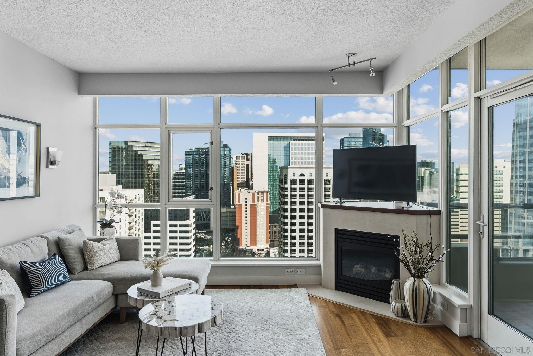 Detail Gallery Image 6 of 39 For 1199  Pacific Hwy  #2903,  San Diego,  CA 92101 - 1 Beds | 1/1 Baths